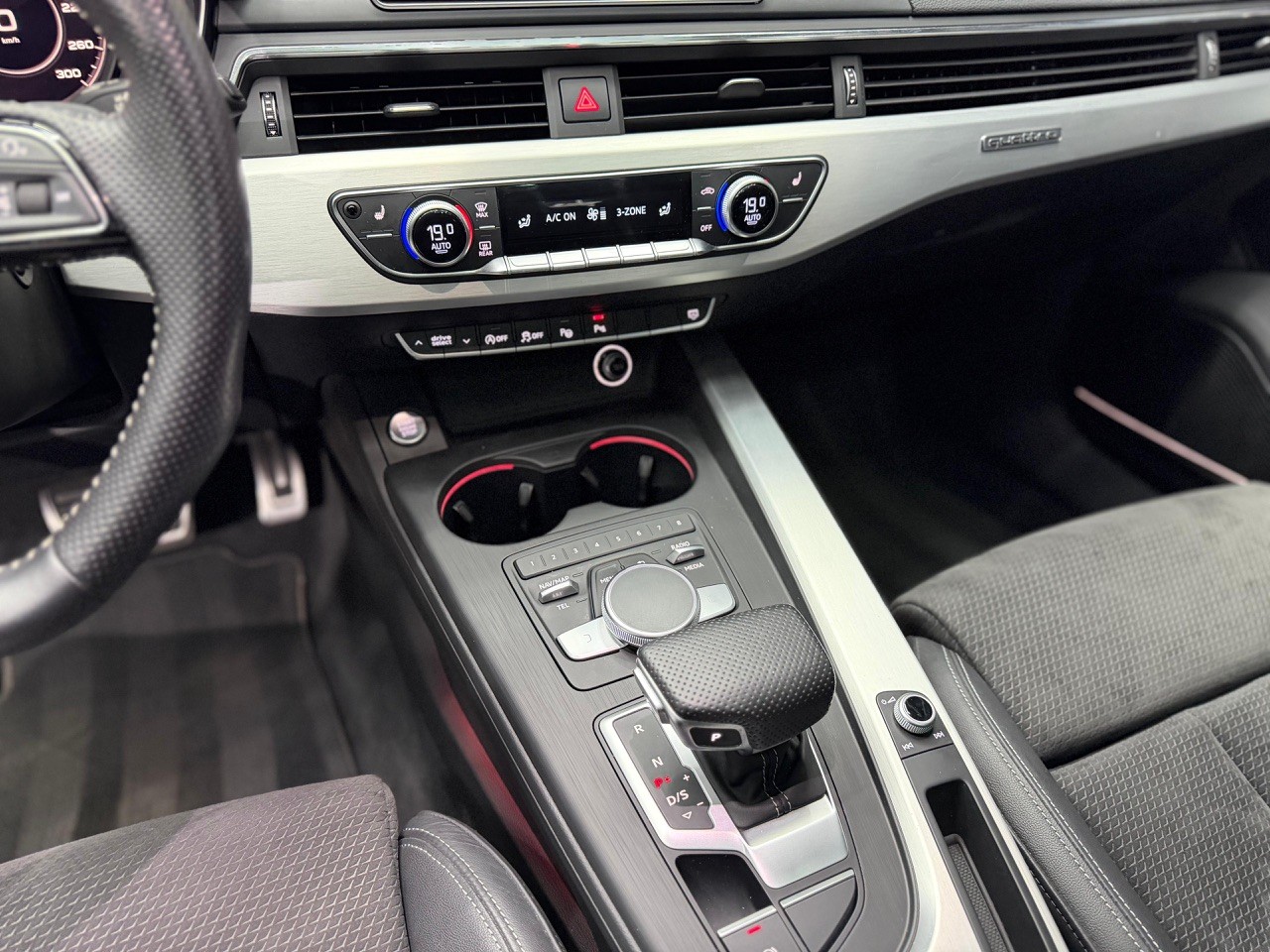 AUDI A4 Avant 3.0 TDI Sport S Line quattro | S-Line | 360° Kamera | Anhängerkupplung | Schiebedach-image-12