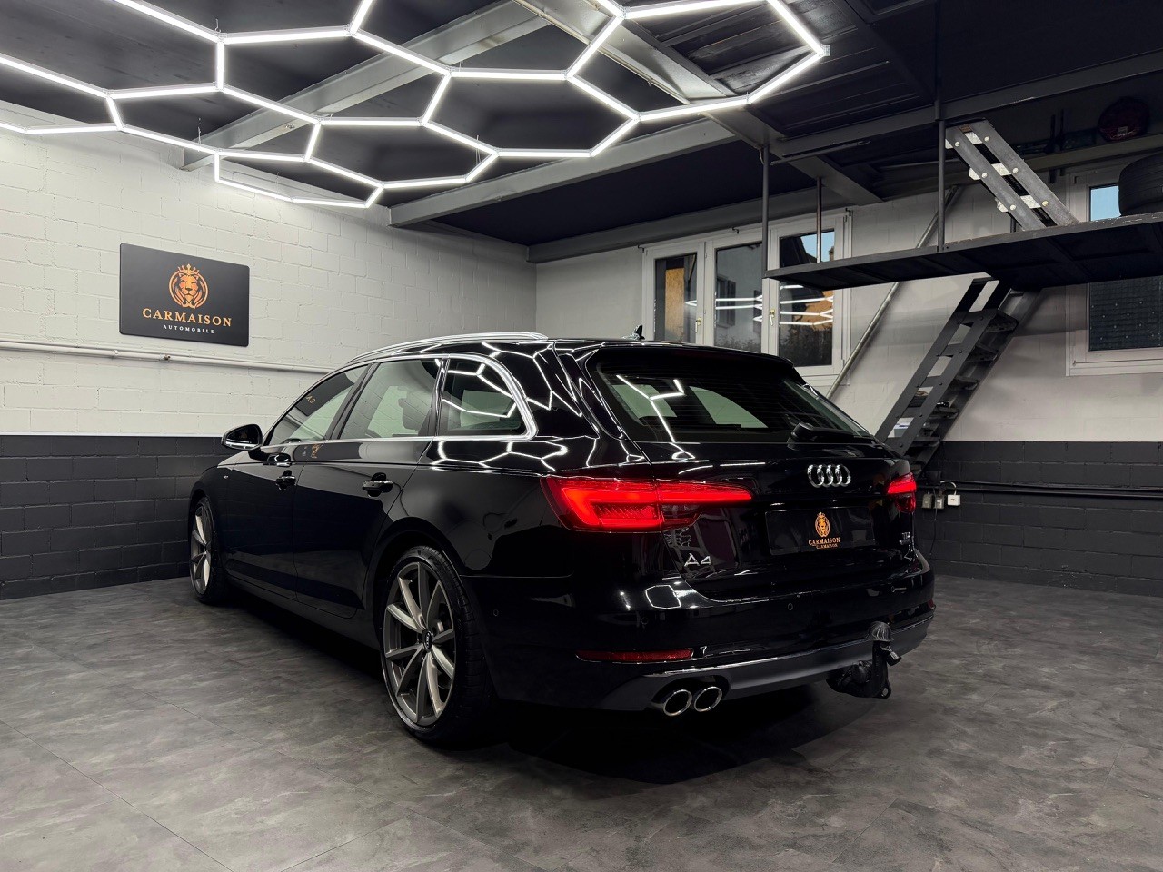 AUDI A4 Avant 3.0 TDI Sport S Line quattro | S-Line | 360° Kamera | Anhängerkupplung | Schiebedach-image-6