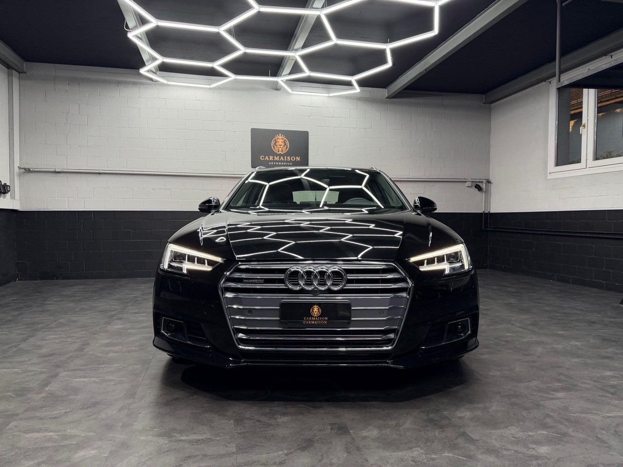 AUDI A4 Avant 3.0 TDI Sport S Line quattro | S-Line | 360° Kamera | Anhängerkupplung | Schiebedach-showroom-element-1