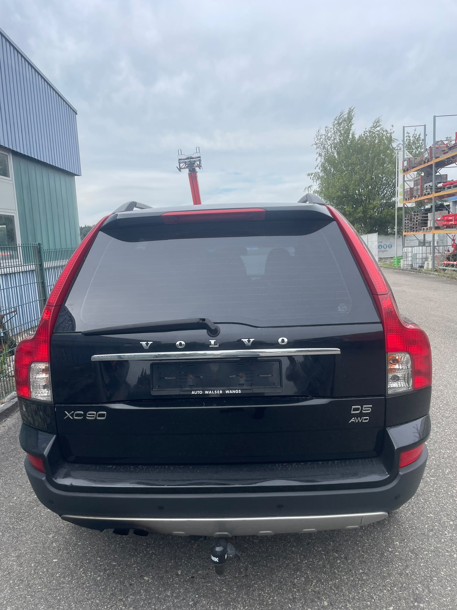VOLVO XC90 D5 AWD Momentum Geartronic-image-3