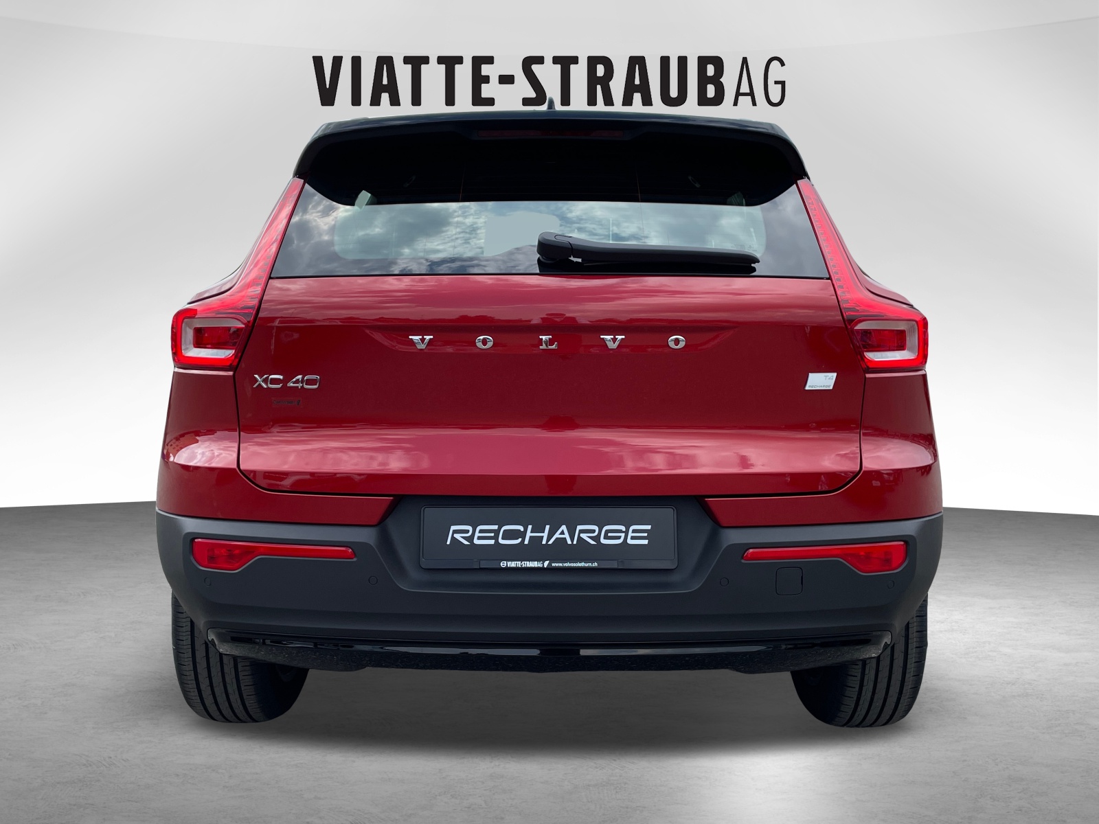 VOLVO XC40 1.5 T4 PiH R-Design-showroom-element-3