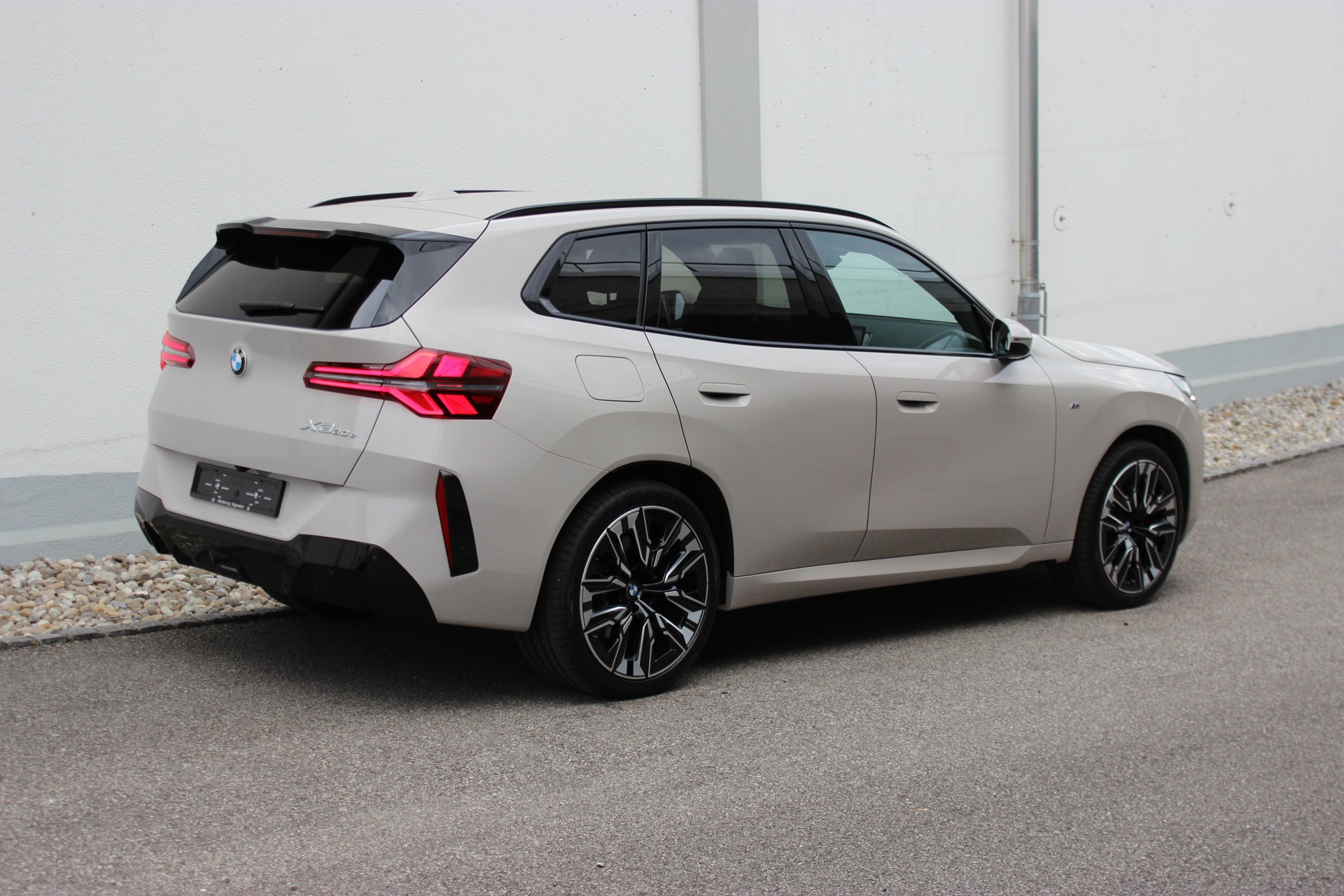 BMW X3 xDrive 30e M Sport Pro Dune Grey metallic 🎉0.0%-LEASINGAKTION🎉-image-5