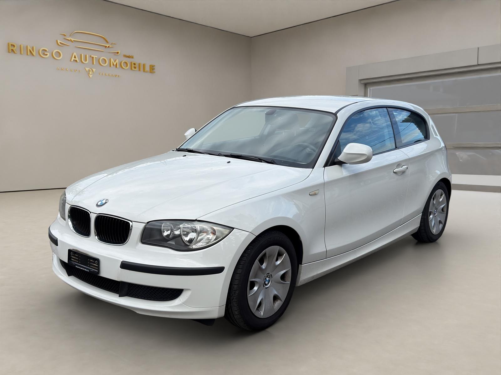 BMW 116i Steptronic-showroom-element-1