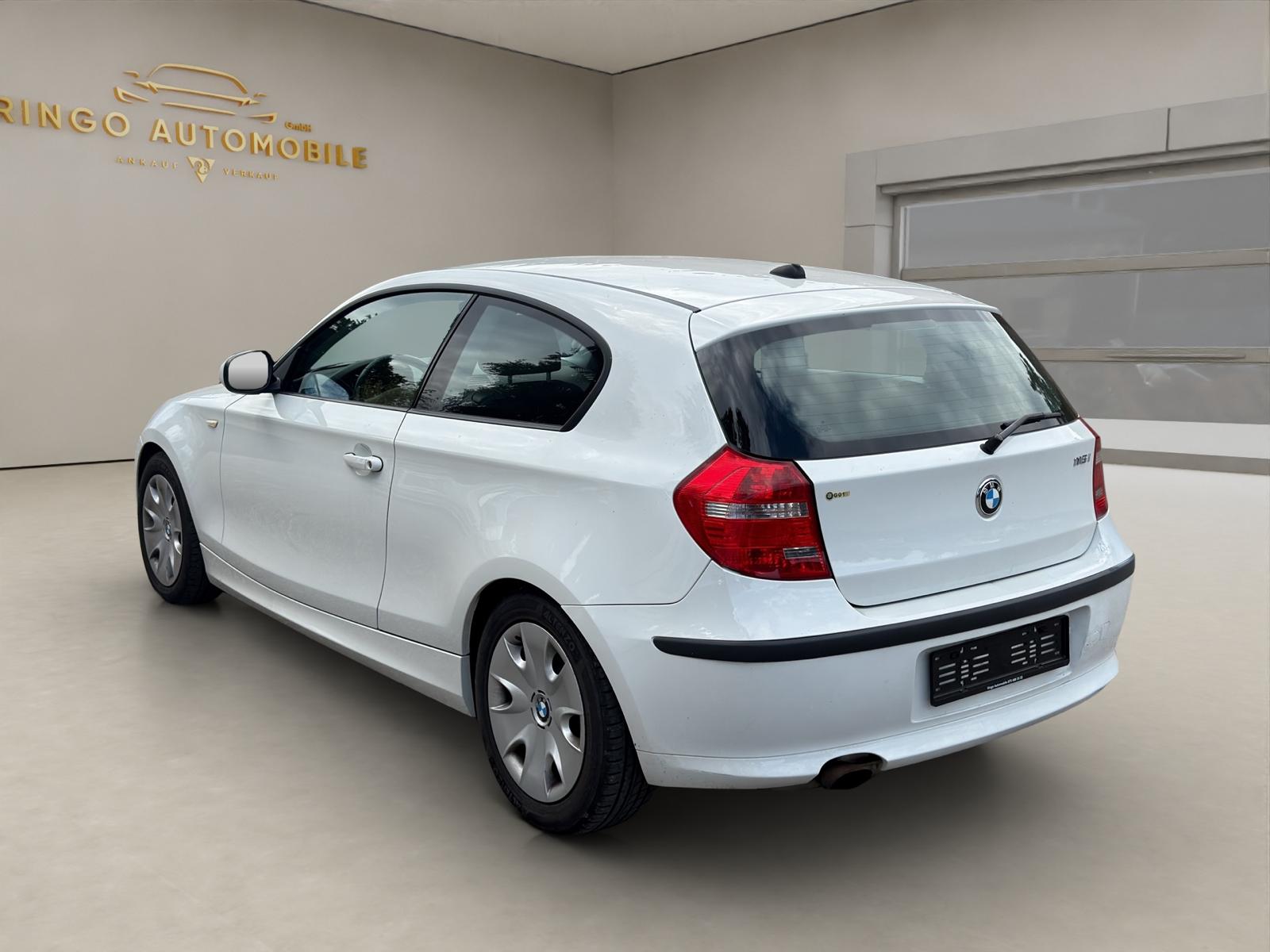 BMW 116i Steptronic-showroom-element-3