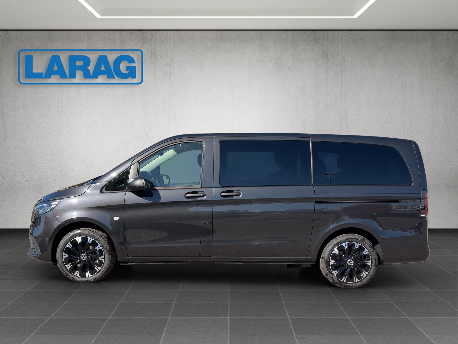 MERCEDES-BENZ Vito 116 CDI Lang Tourer 9G-Tronic 4M Select-image-1