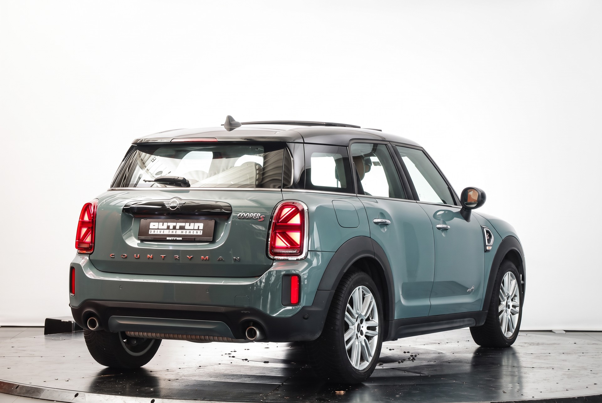 MINI Countryman Cooper S ALL4 Steptronic • Sage Green• Cuir Chester Malt Brown • Toit panoramique-image-4