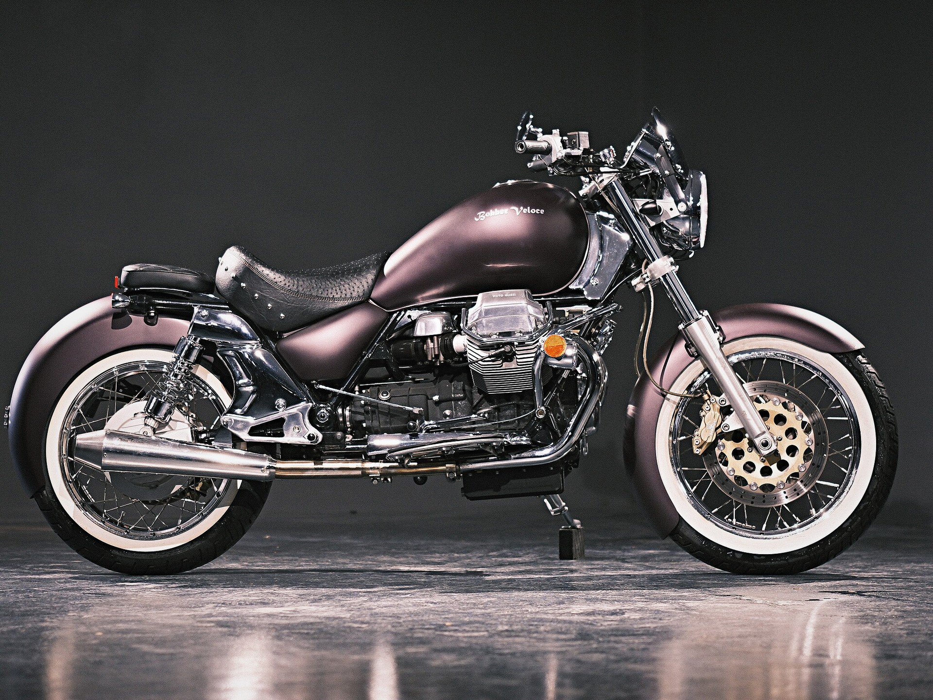 MOTO GUZZI California 1100 EV Bobber Veloce-showroom-element-1