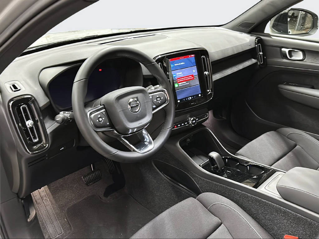 VOLVO C40 P8 Twin Recharge Plus AWD-image-9
