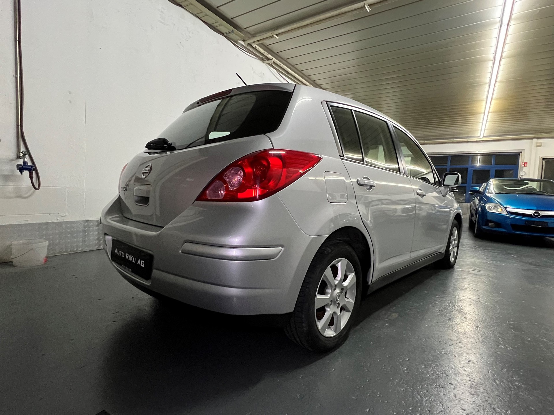 NISSAN Tiida 1.8 acenta-image-8