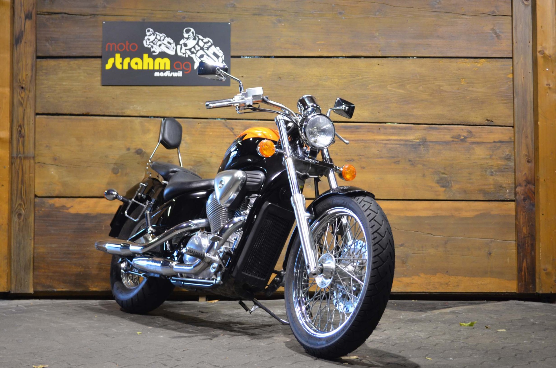 HONDA VT600 Shadow-image-1