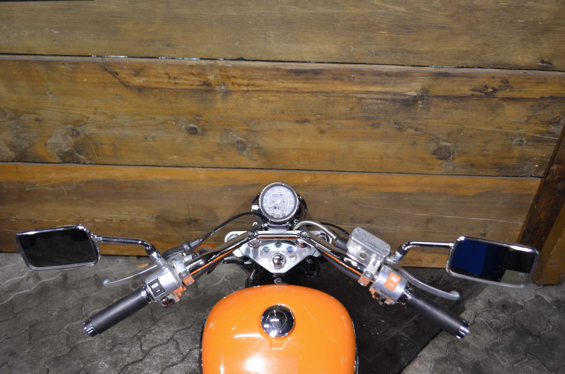 HONDA VT600 Shadow-image-2