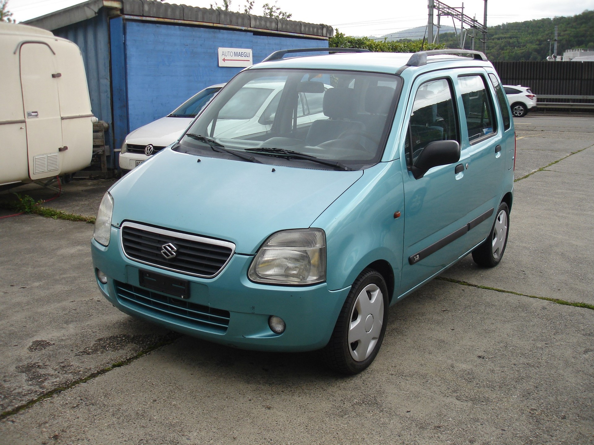 SUZUKI WAGON R FÜR EXPORT (MOTOR + GETRIEBE DEFEKT)