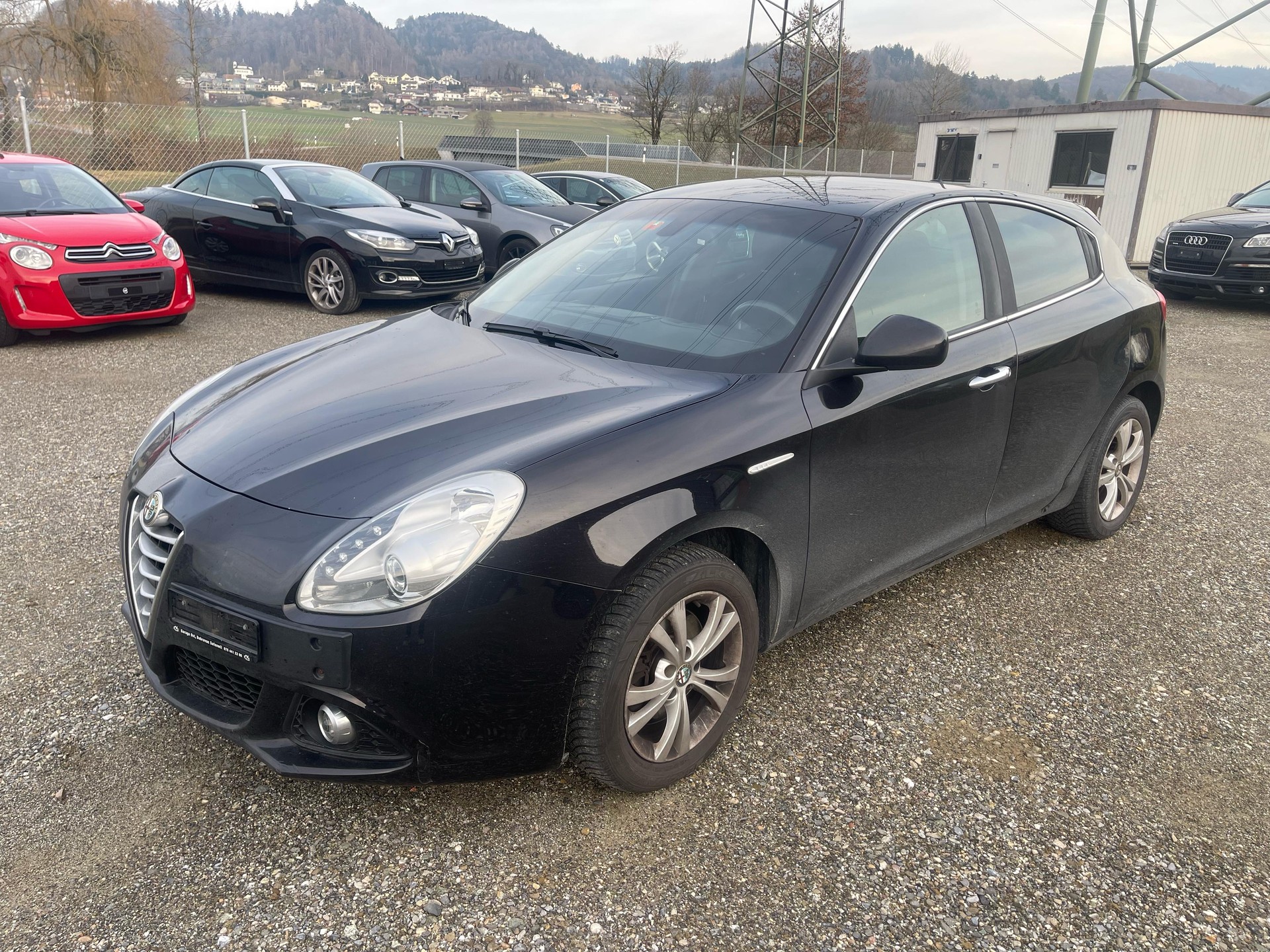 ALFA ROMEO Giulietta 2.0 JTDM Distinctive TCT-showroom-element-1