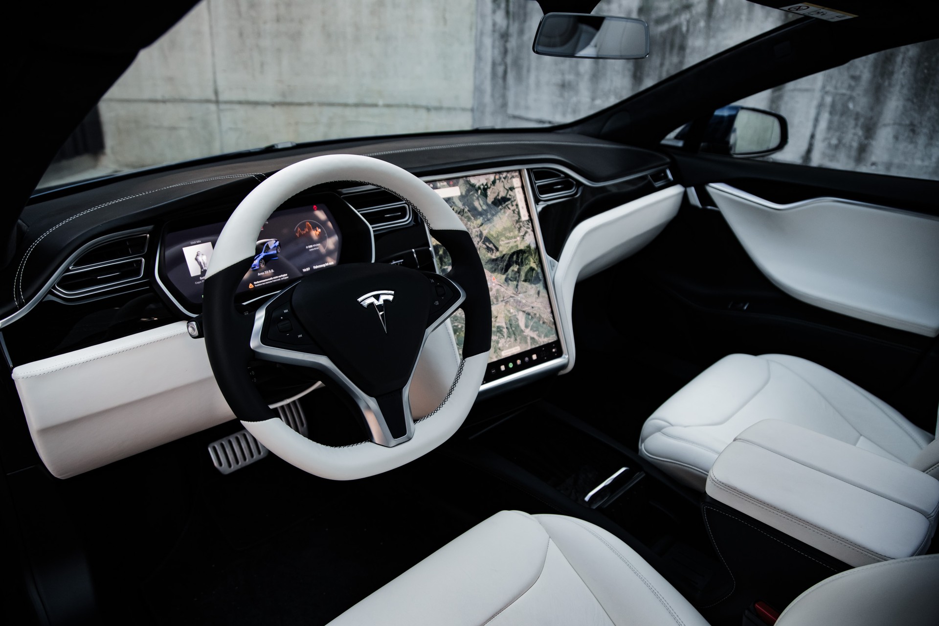 TESLA Model S 100 D Perf. Shootingbrake-image-14