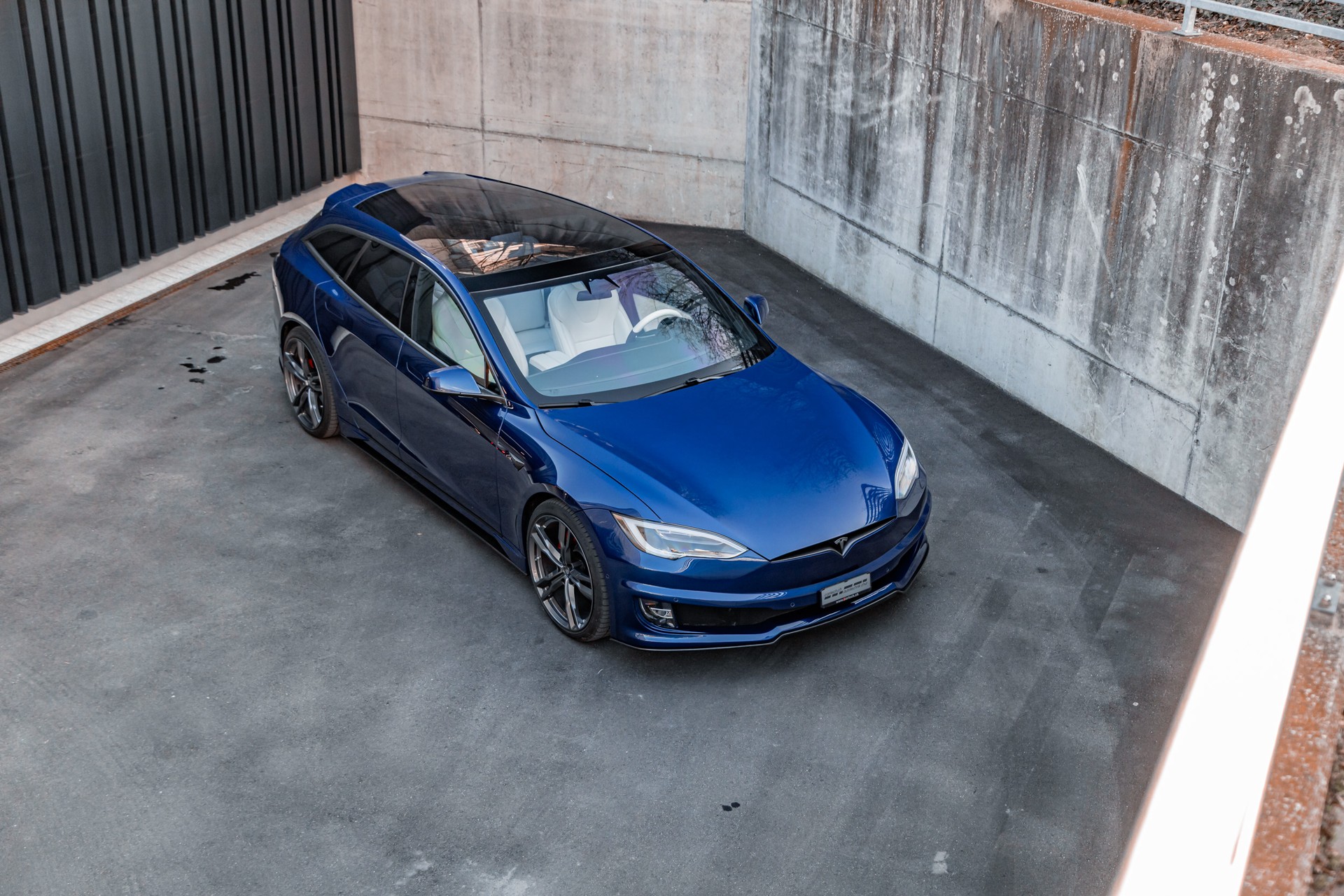 TESLA Model S 100 D Perf. Shootingbrake-image-7