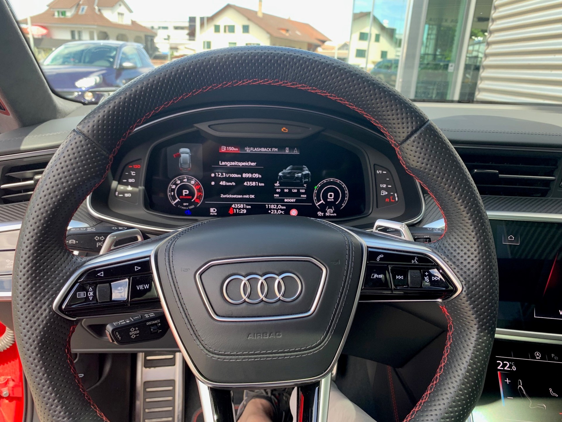 AUDI RS6 Avant 4.0 TFSI V8 quattro-image-7