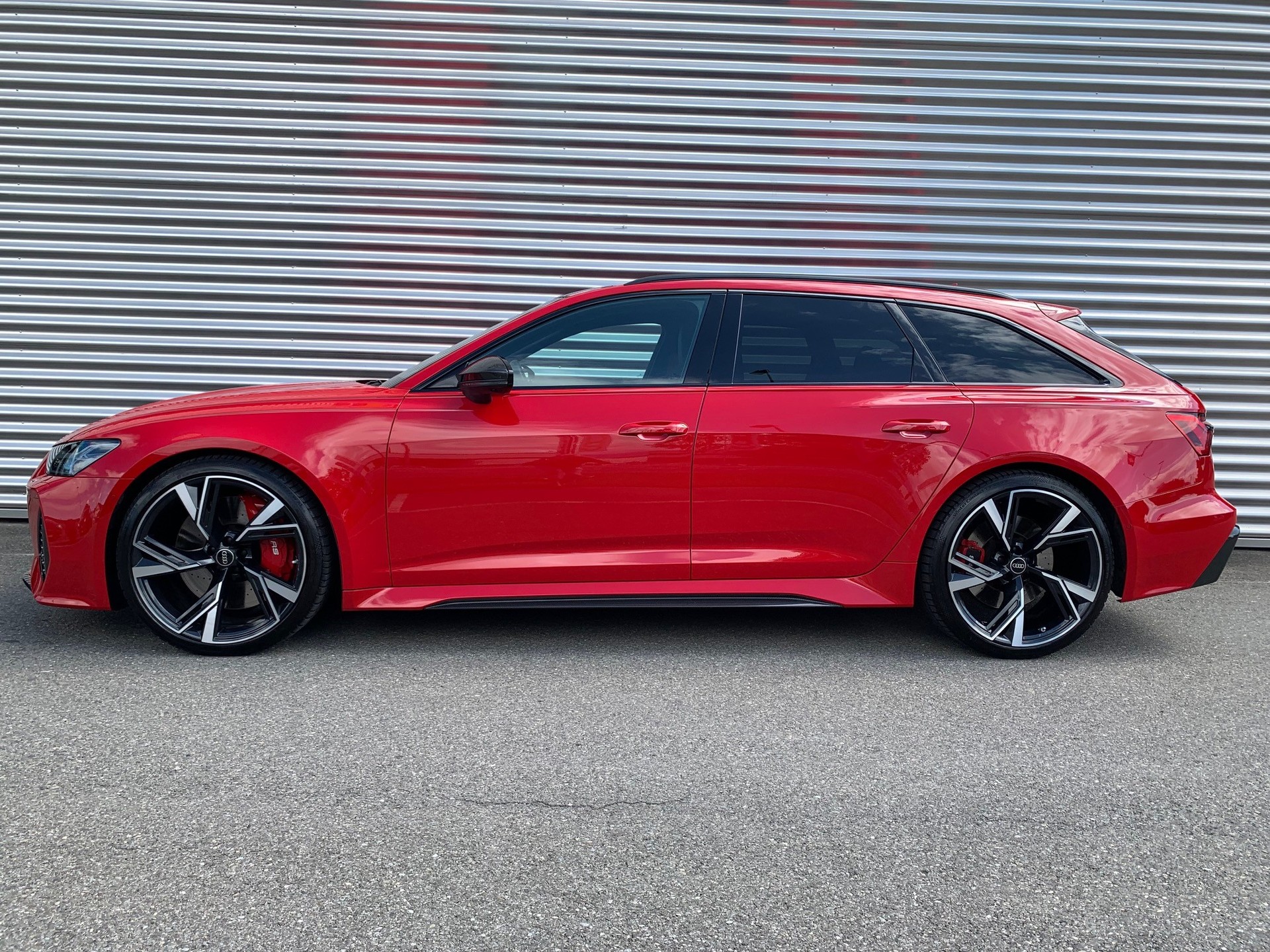 AUDI RS6 Avant 4.0 TFSI V8 quattro-showroom-element-2