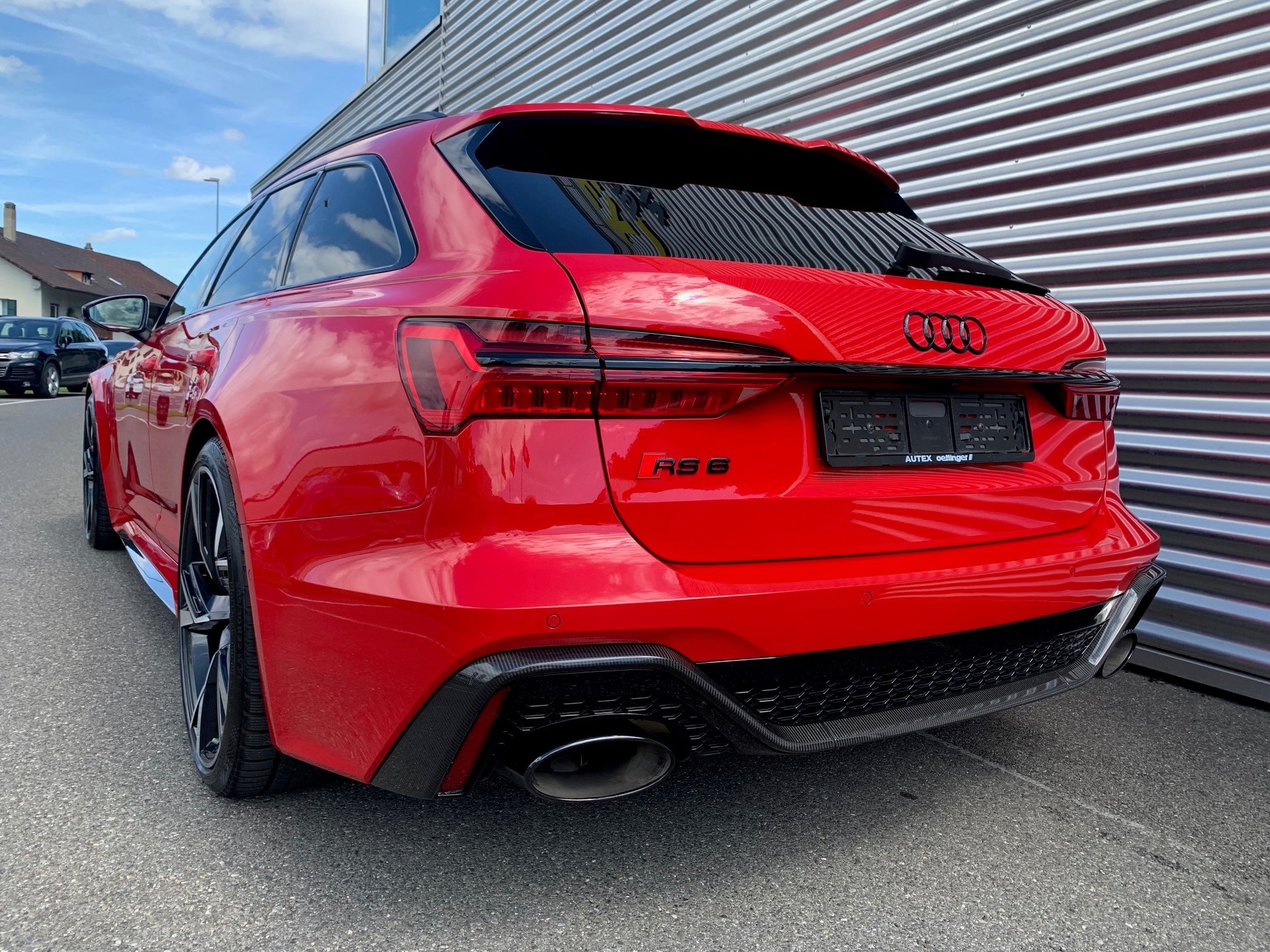 AUDI RS6 Avant 4.0 TFSI V8 quattro-image-4