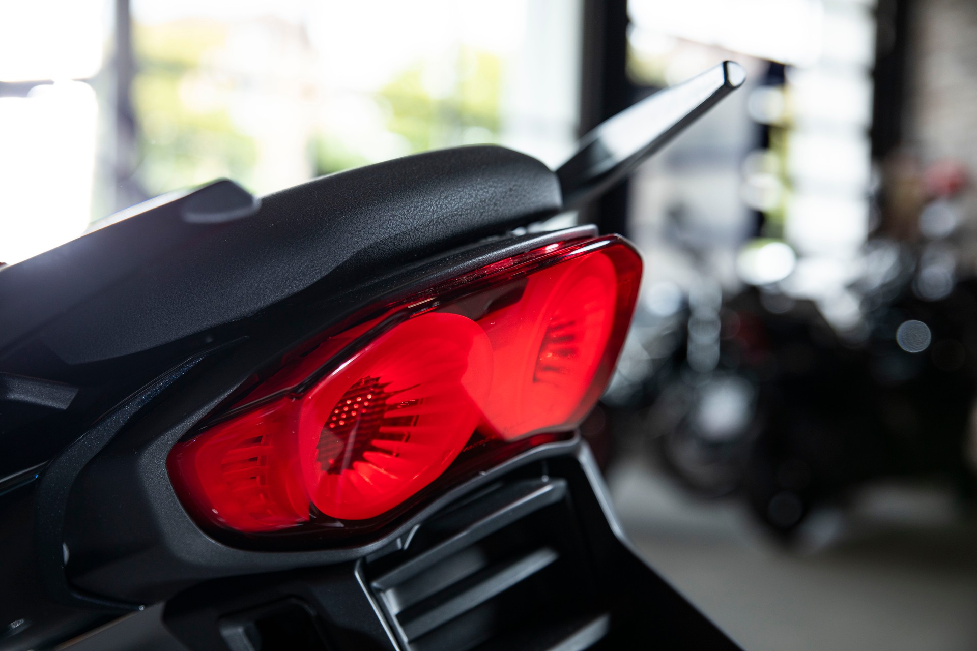 MOTO GUZZI V100-image-6