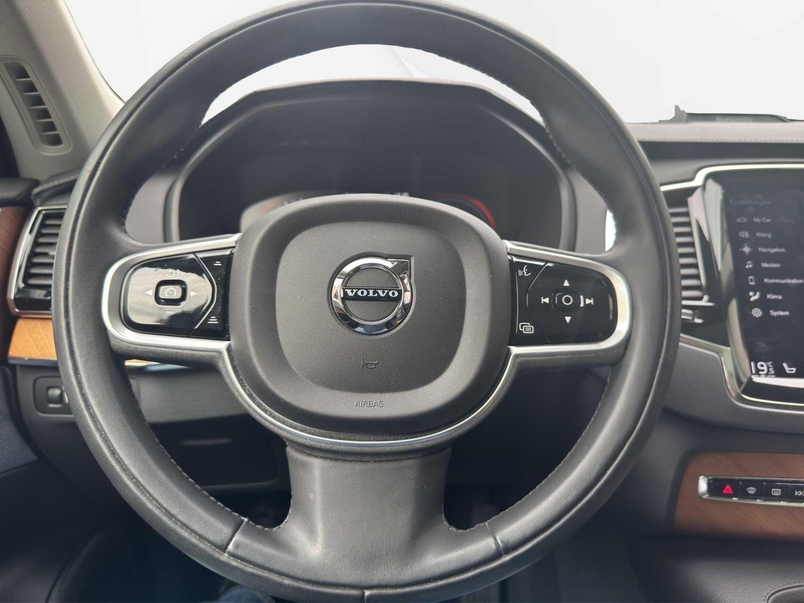 VOLVO XC90 T8 eAWD PluginHybrid Inscription Geartronic-image-14