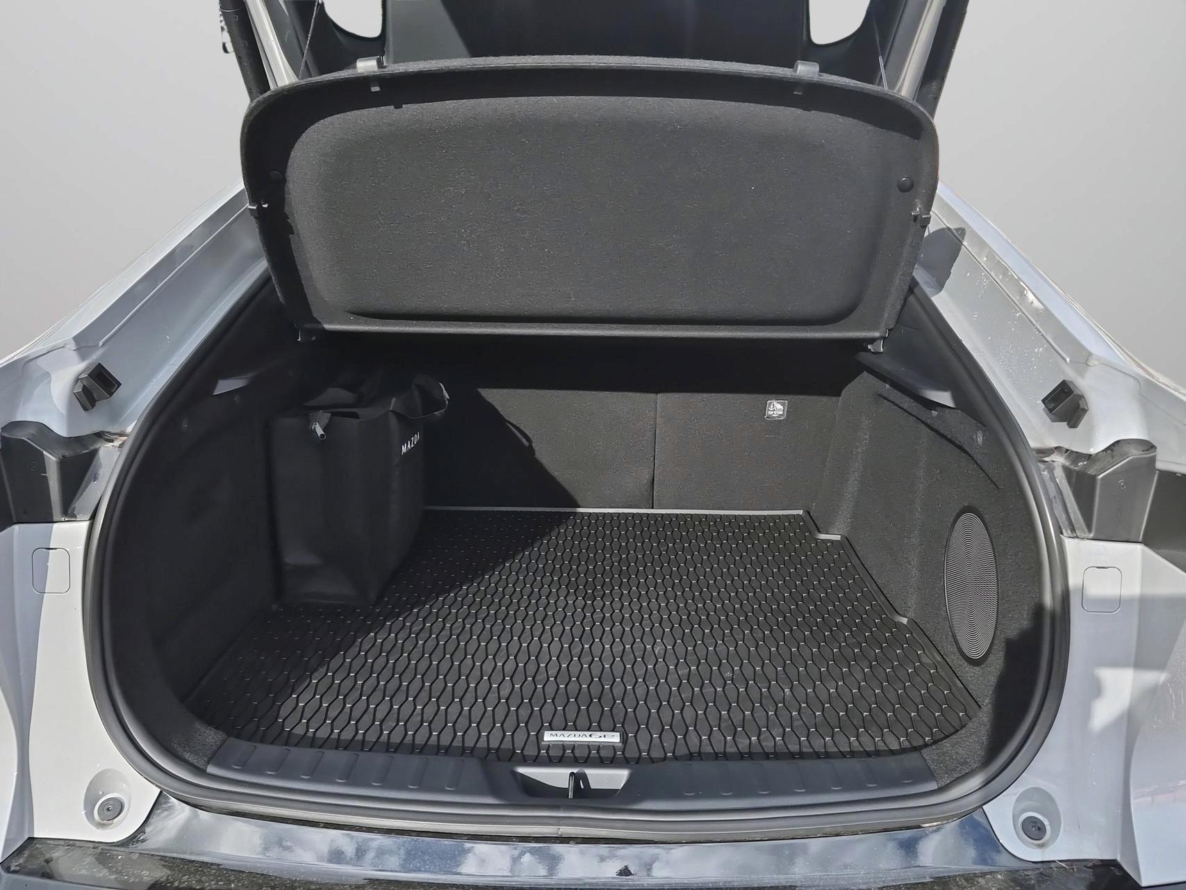 MAZDA 6e 258 69kWh Takumi-image-14
