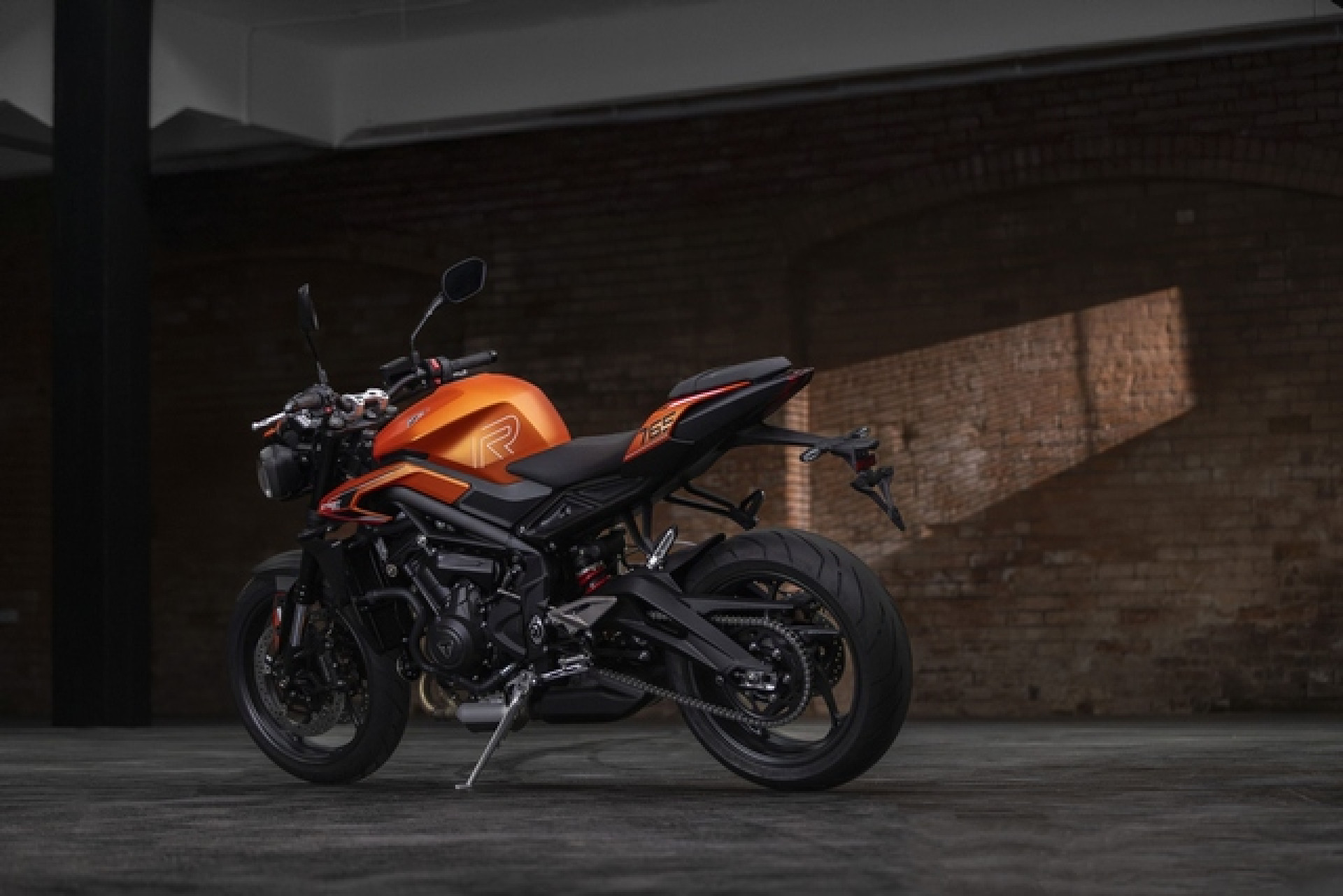 TRIUMPH Street Triple 765 R A2-image-0