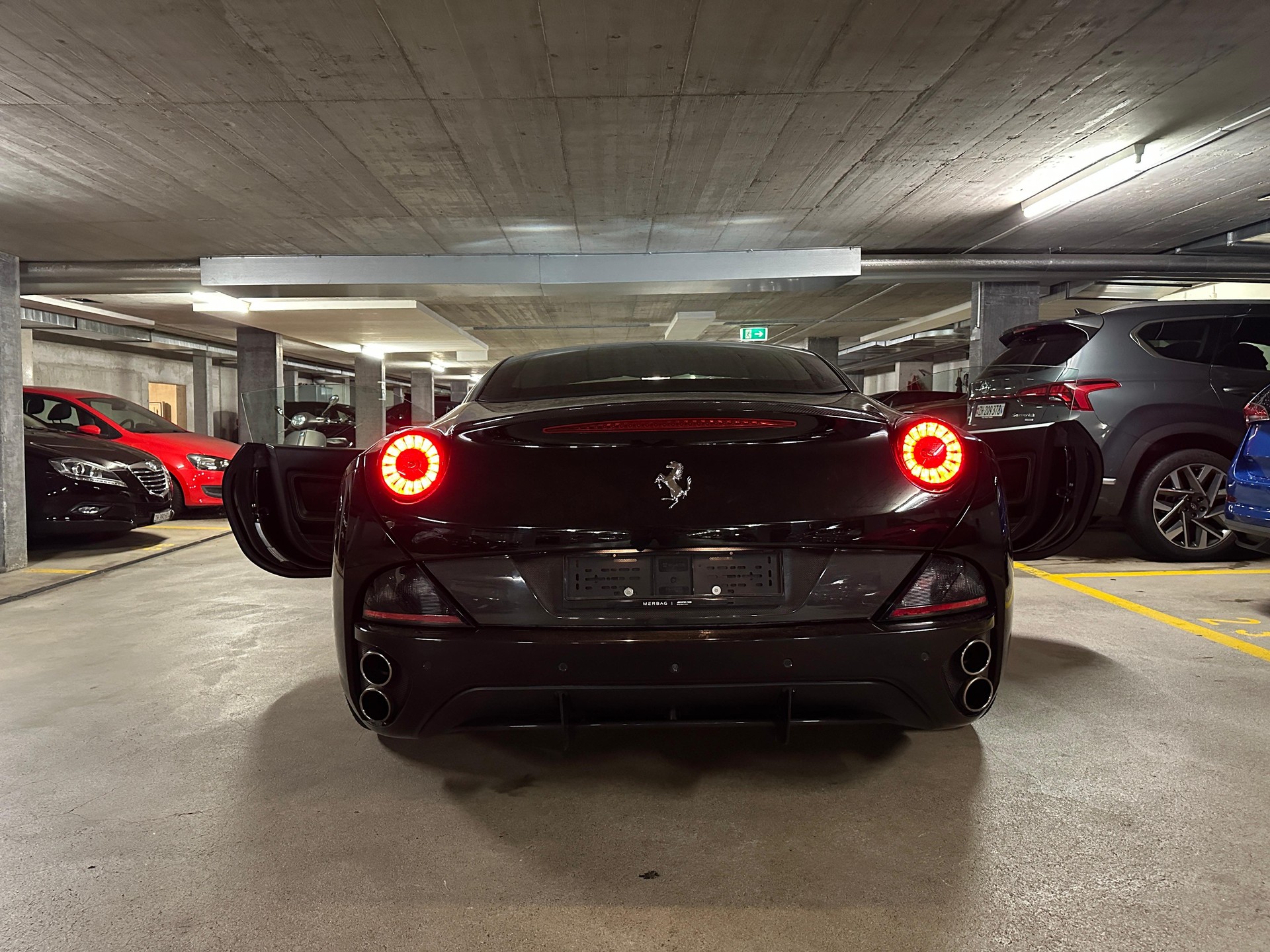 FERRARI California 4.3 V8-image-6
