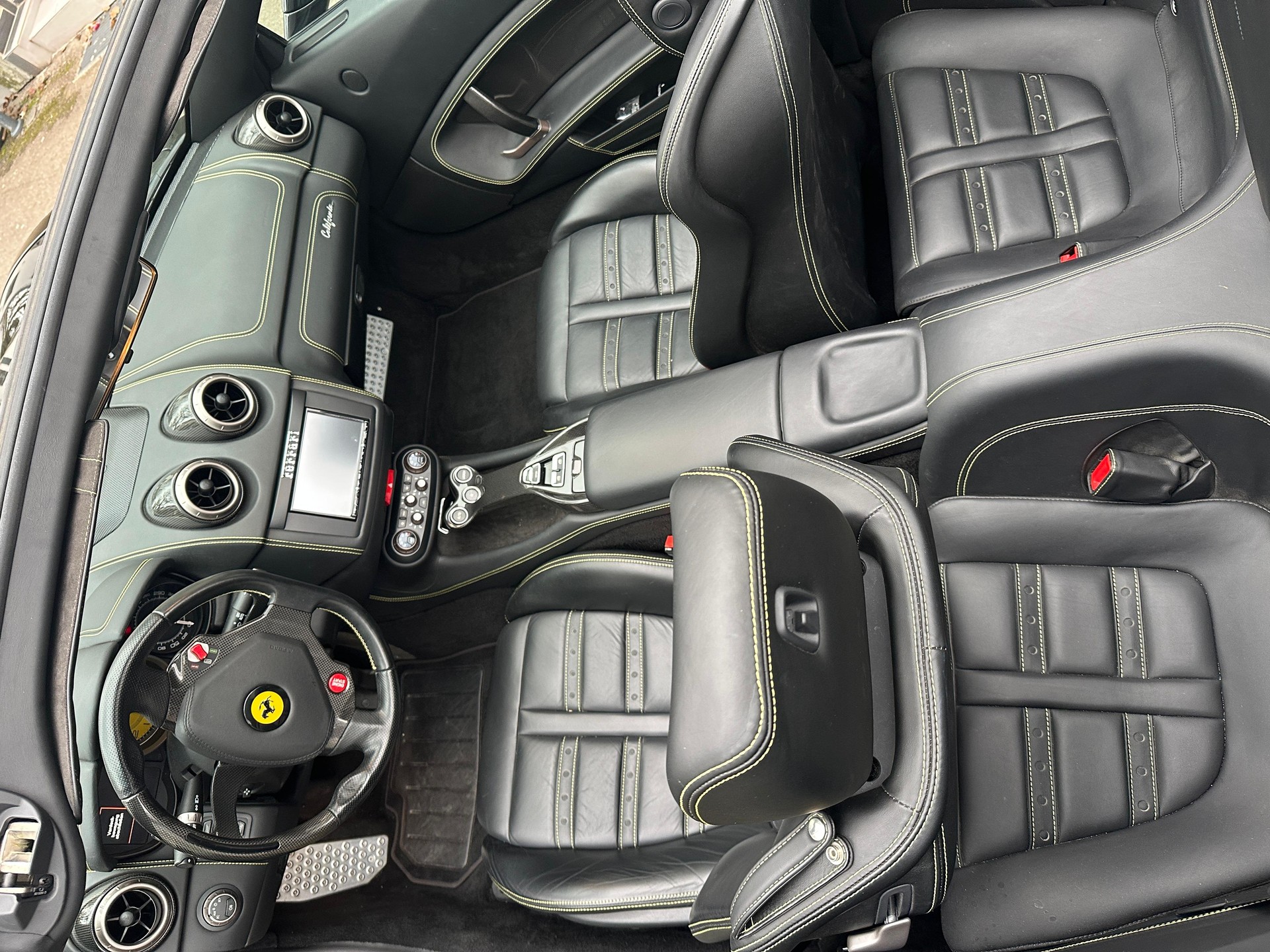FERRARI California 4.3 V8-image-7