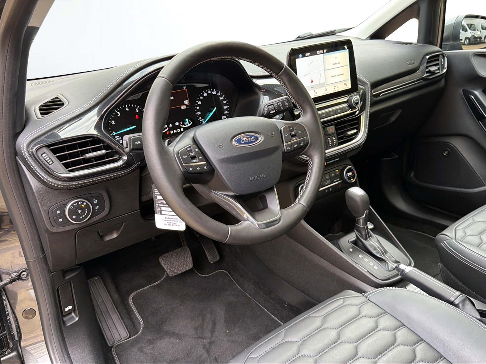 FORD Fiesta 1.0 EcoB Vignale-image-10