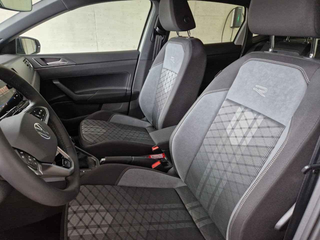 VW Polo 1.0 TSI R-Line DSG-image-6