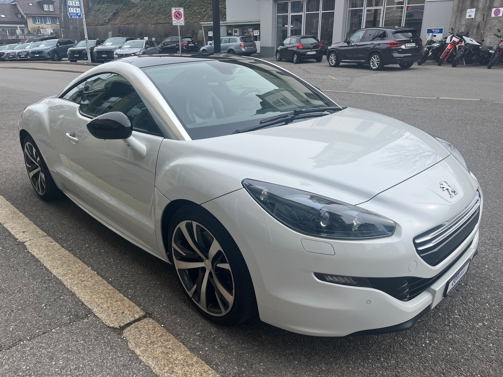 PEUGEOT RCZ 1.6 200 Turbo GT Line 6 vi-showroom-element-3