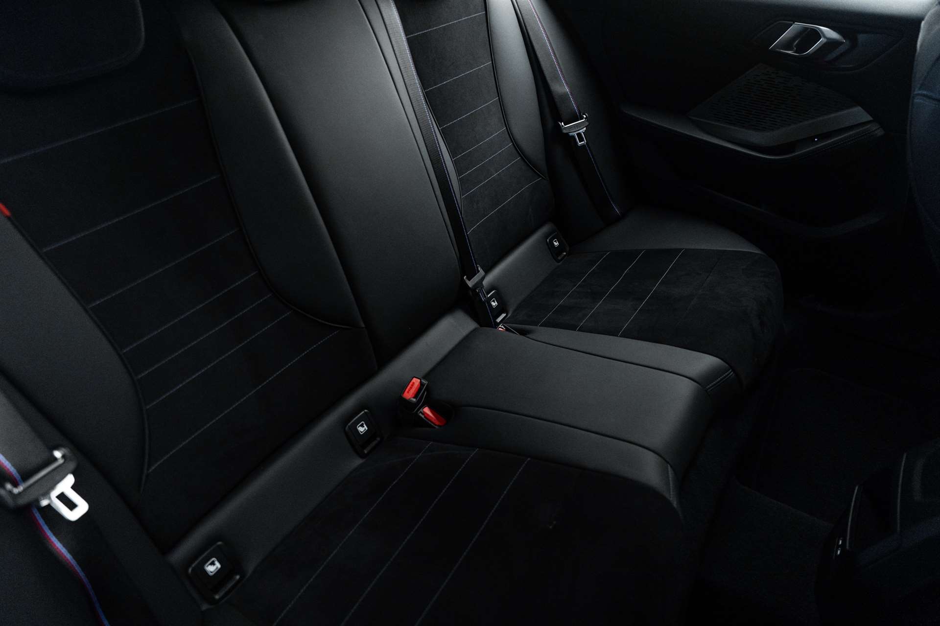 BMW 118d M-Sport Pro Steptronic-Automat-image-13