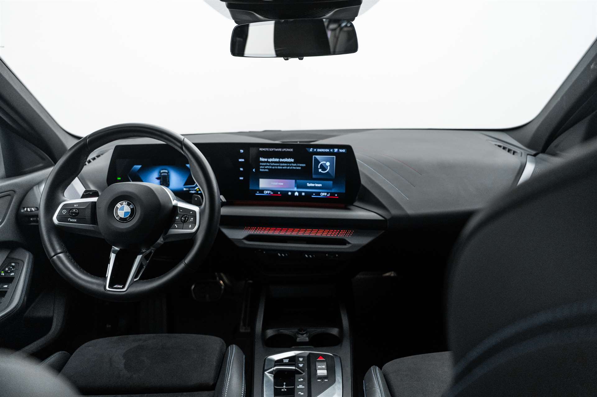 BMW 118d M-Sport Pro Steptronic-Automat-image-8
