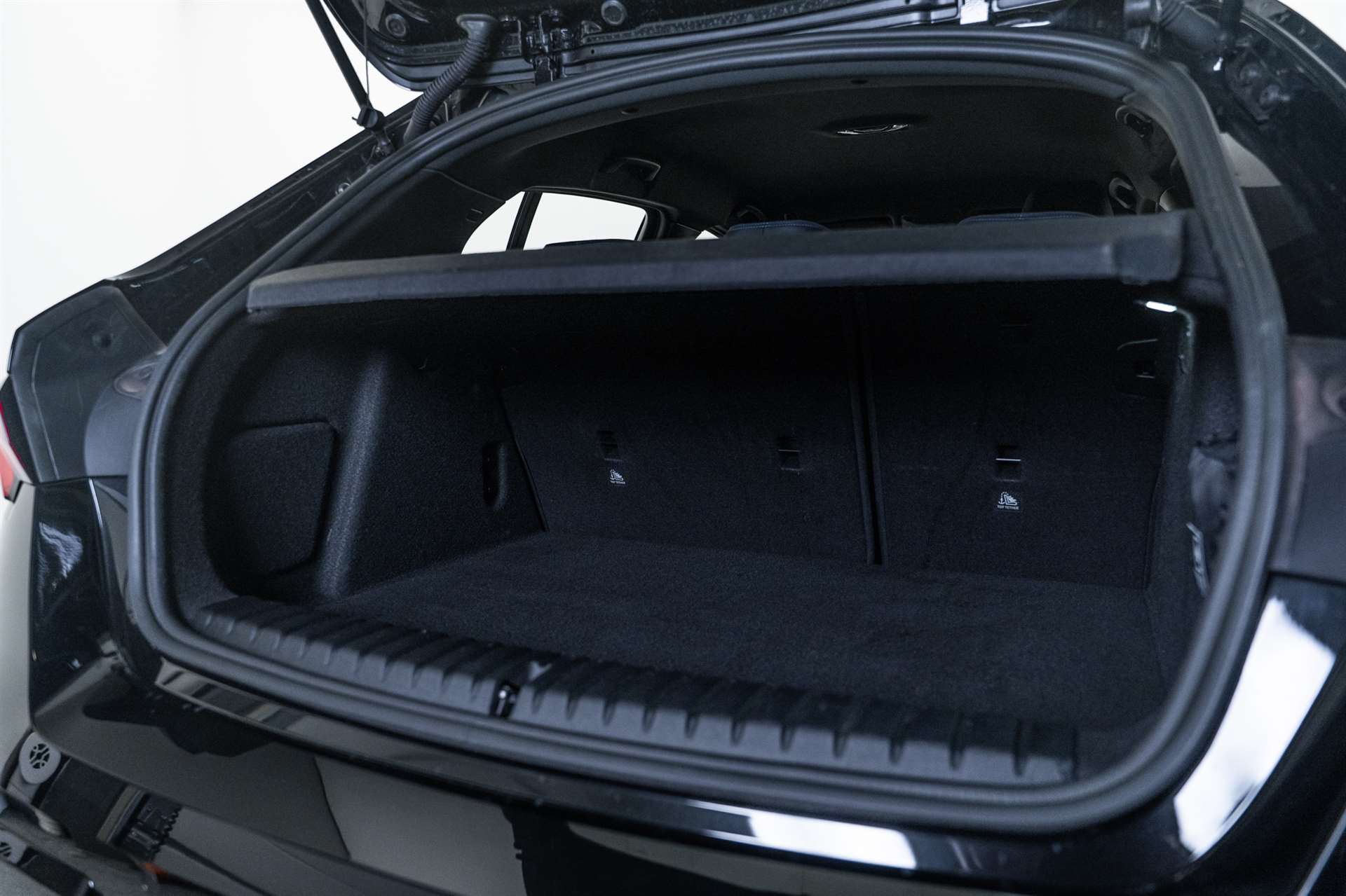 BMW 118d M-Sport Pro Steptronic-Automat-image-4