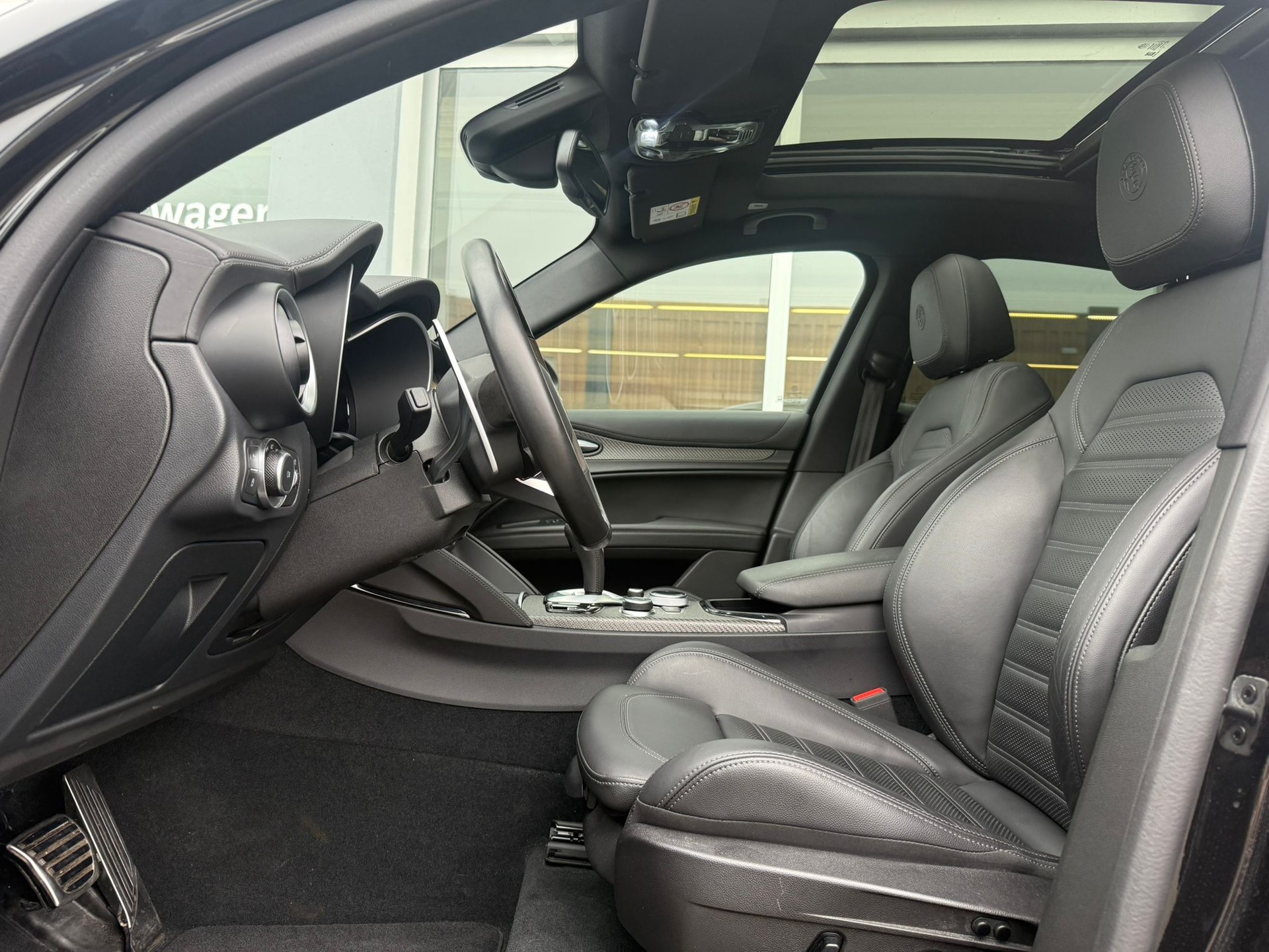 ALFA ROMEO Stelvio 2.9 V6 Quadrifoglio 520PS Q4 Sky AT8-image-7