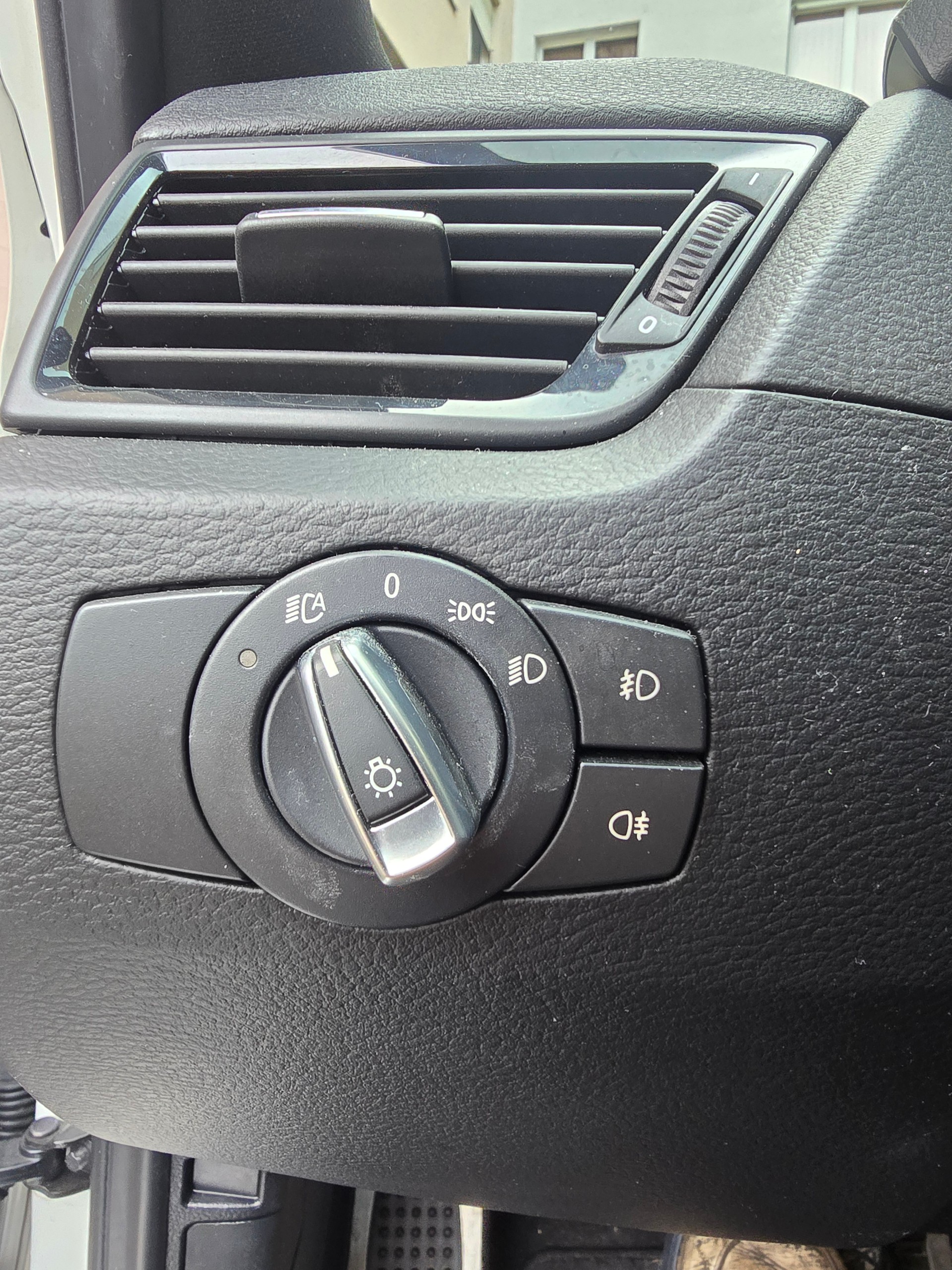 BMW X1 xDrive 25d Steptronic-image-14