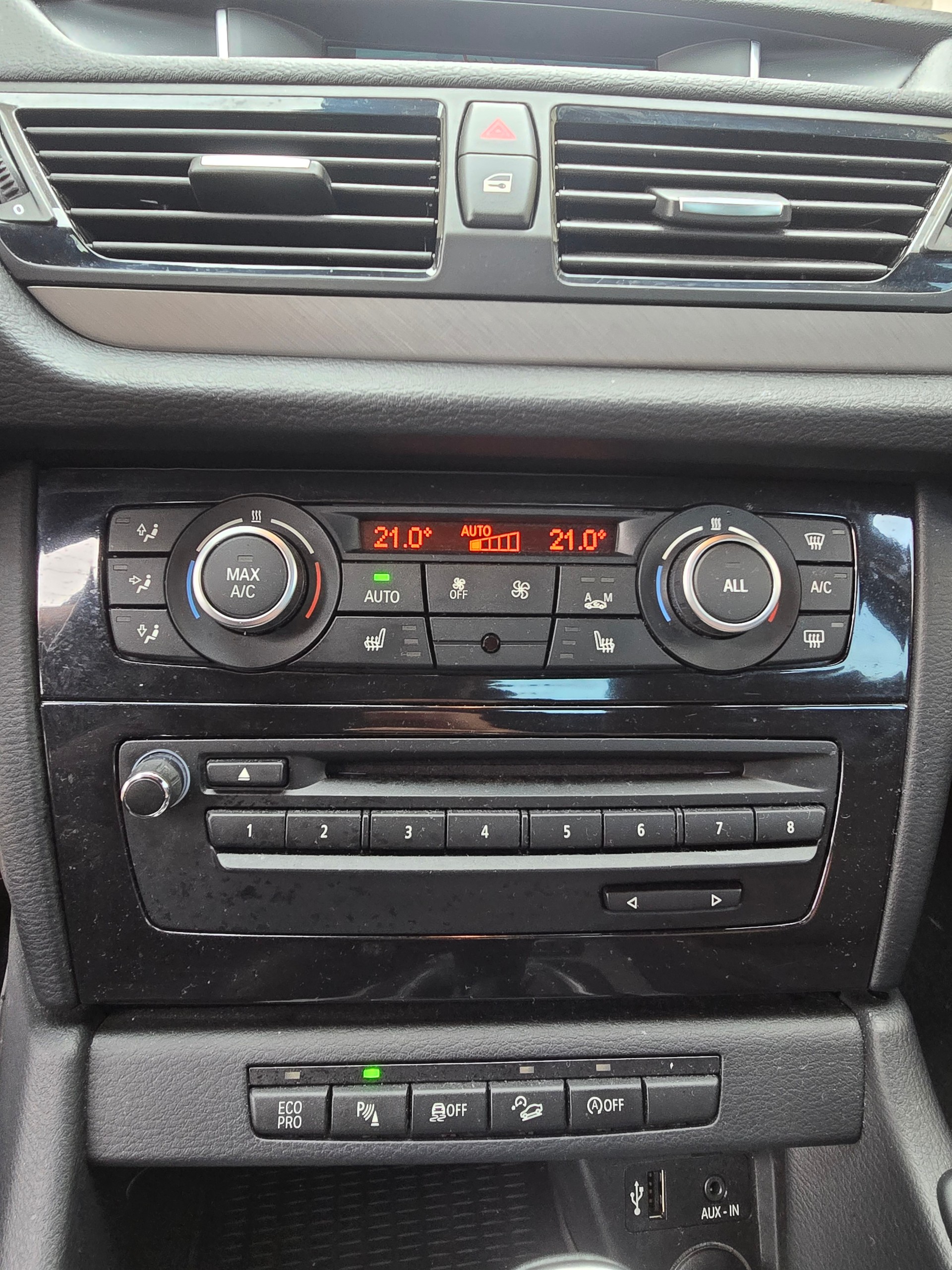 BMW X1 xDrive 25d Steptronic-image-12