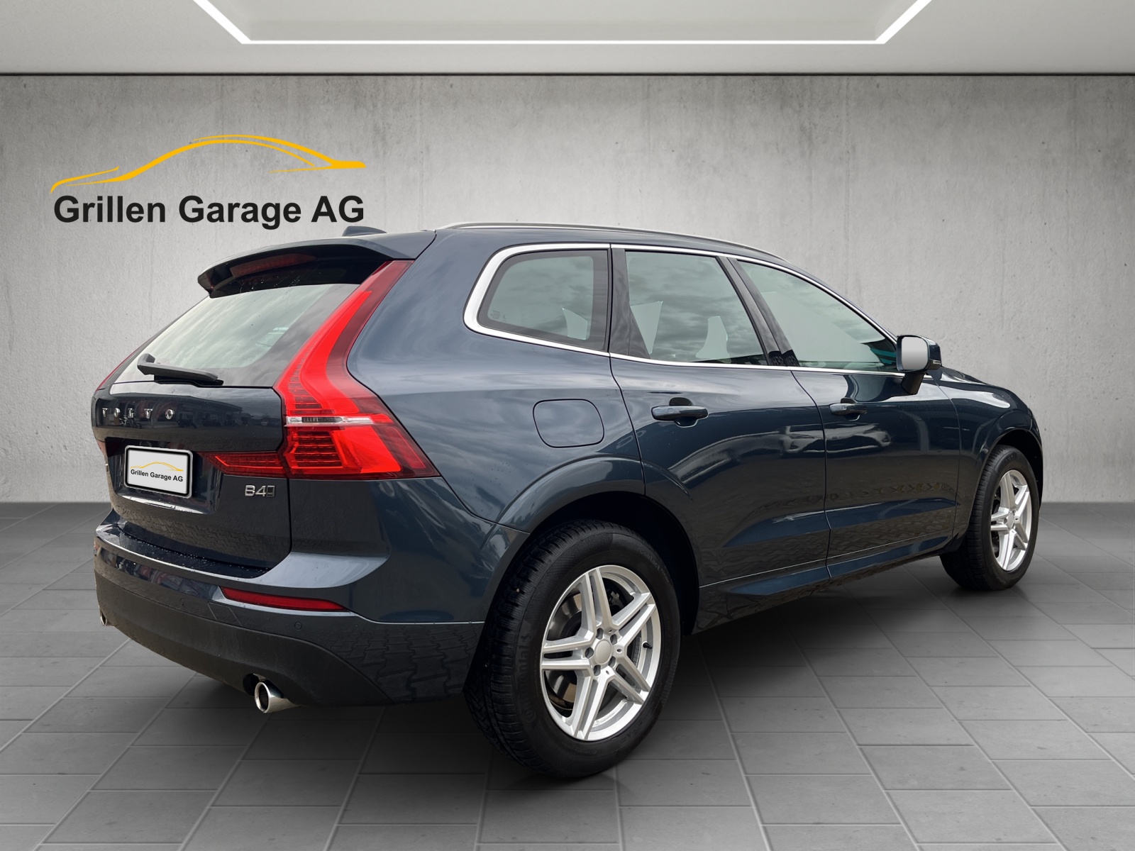 VOLVO XC60 2.0 B4 MH Momentum AWD-image-4
