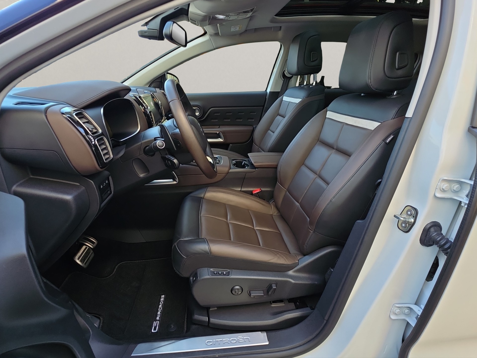 CITROEN C5 Aircross 1.6i PureTech Shine EAT8-image-12