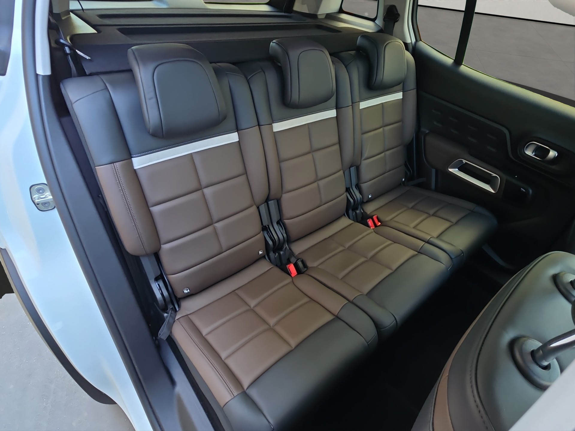 CITROEN C5 Aircross 1.6i PureTech Shine EAT8-image-5