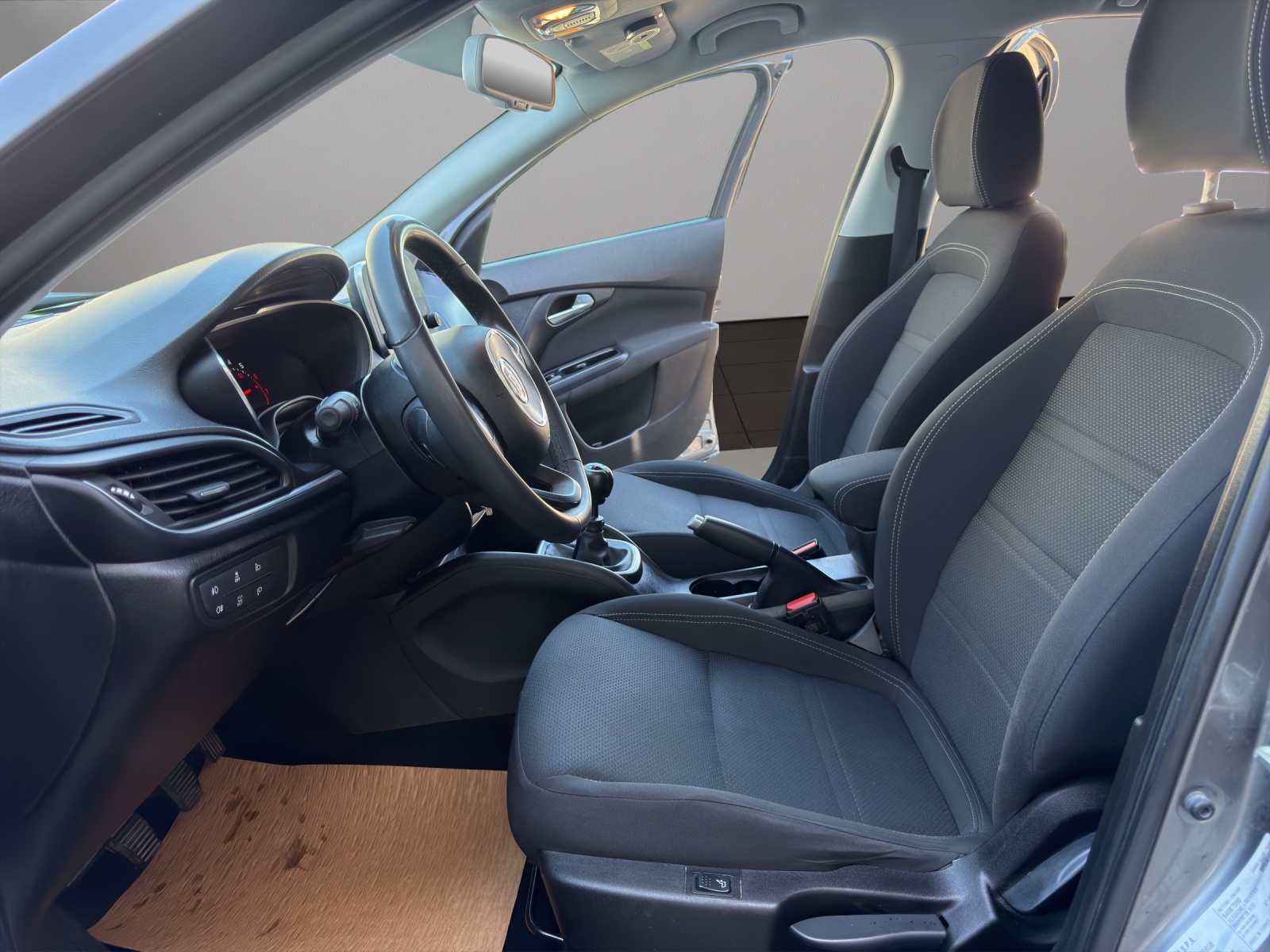 FIAT Tipo 1.4TJet Lounge-image-8