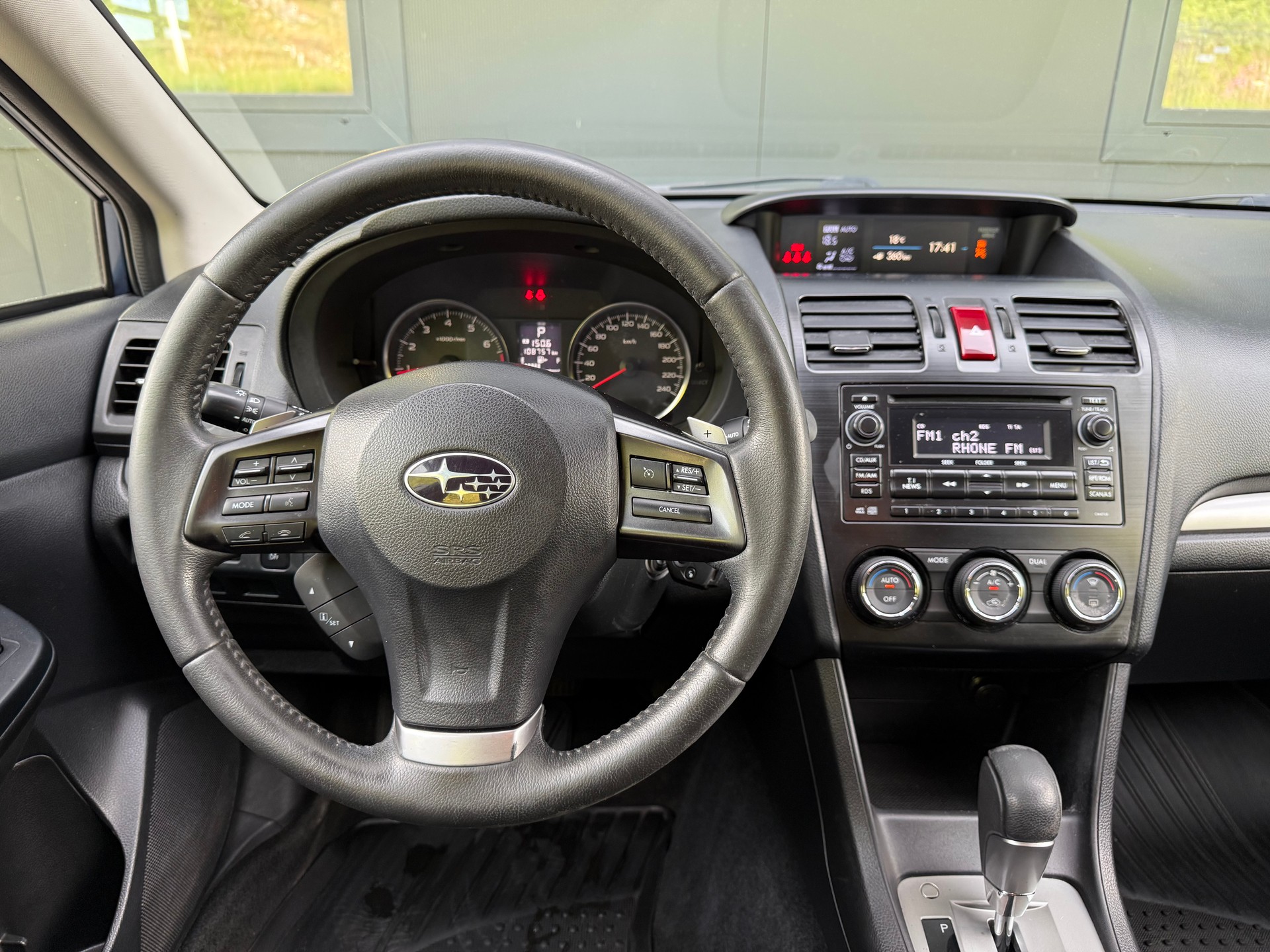 SUBARU XV 2.0 Swiss Two AWD CVT-image-13