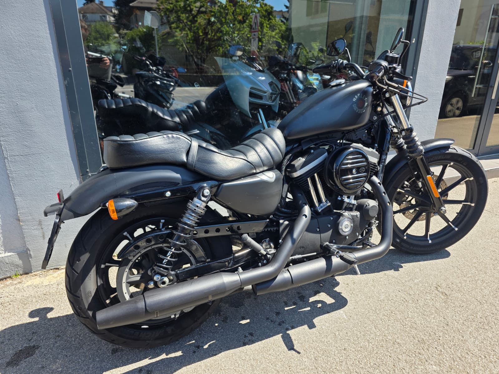 HARLEY-DAVIDSON XL883N-image-1