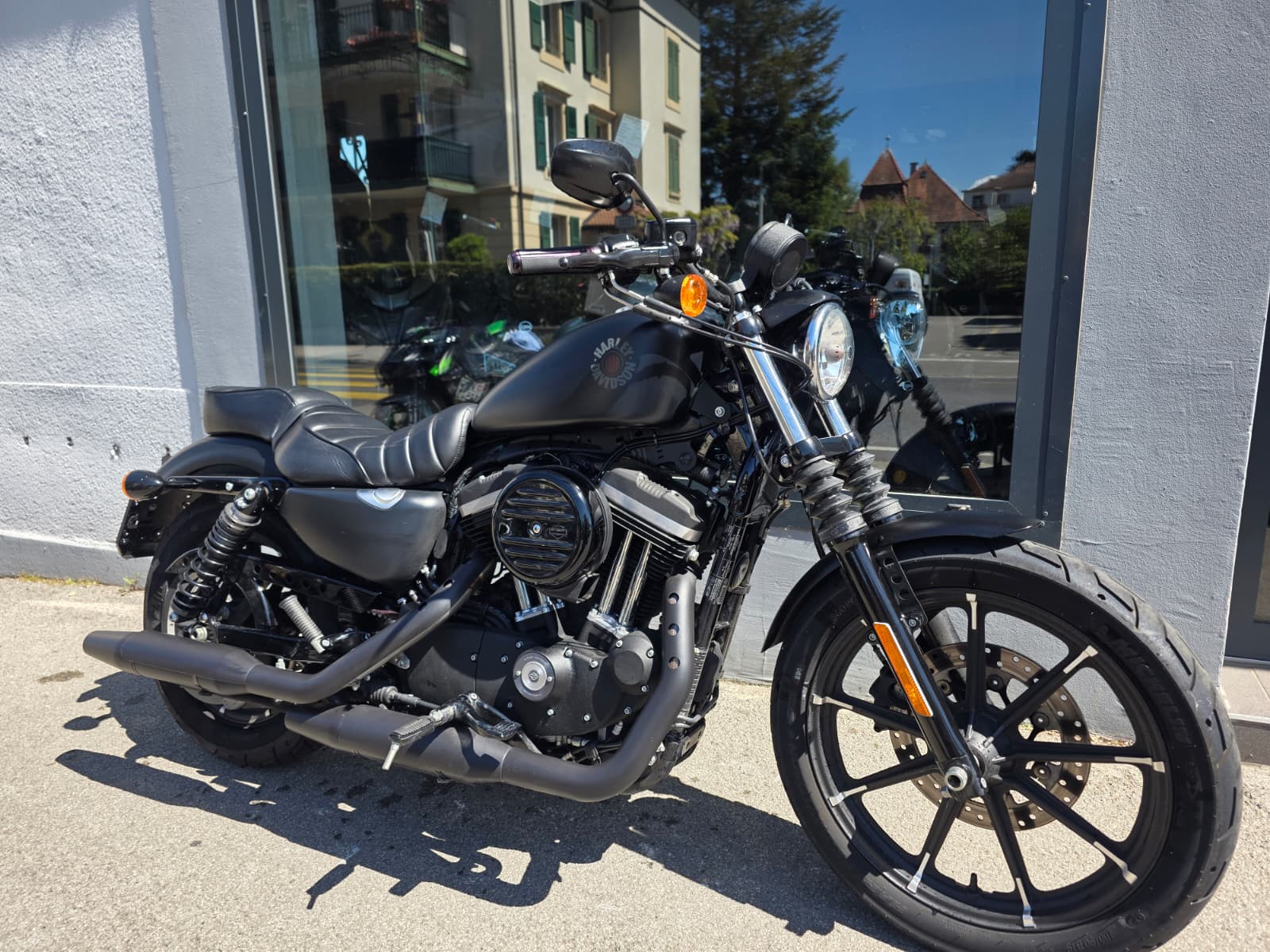 HARLEY-DAVIDSON XL883N-image-4