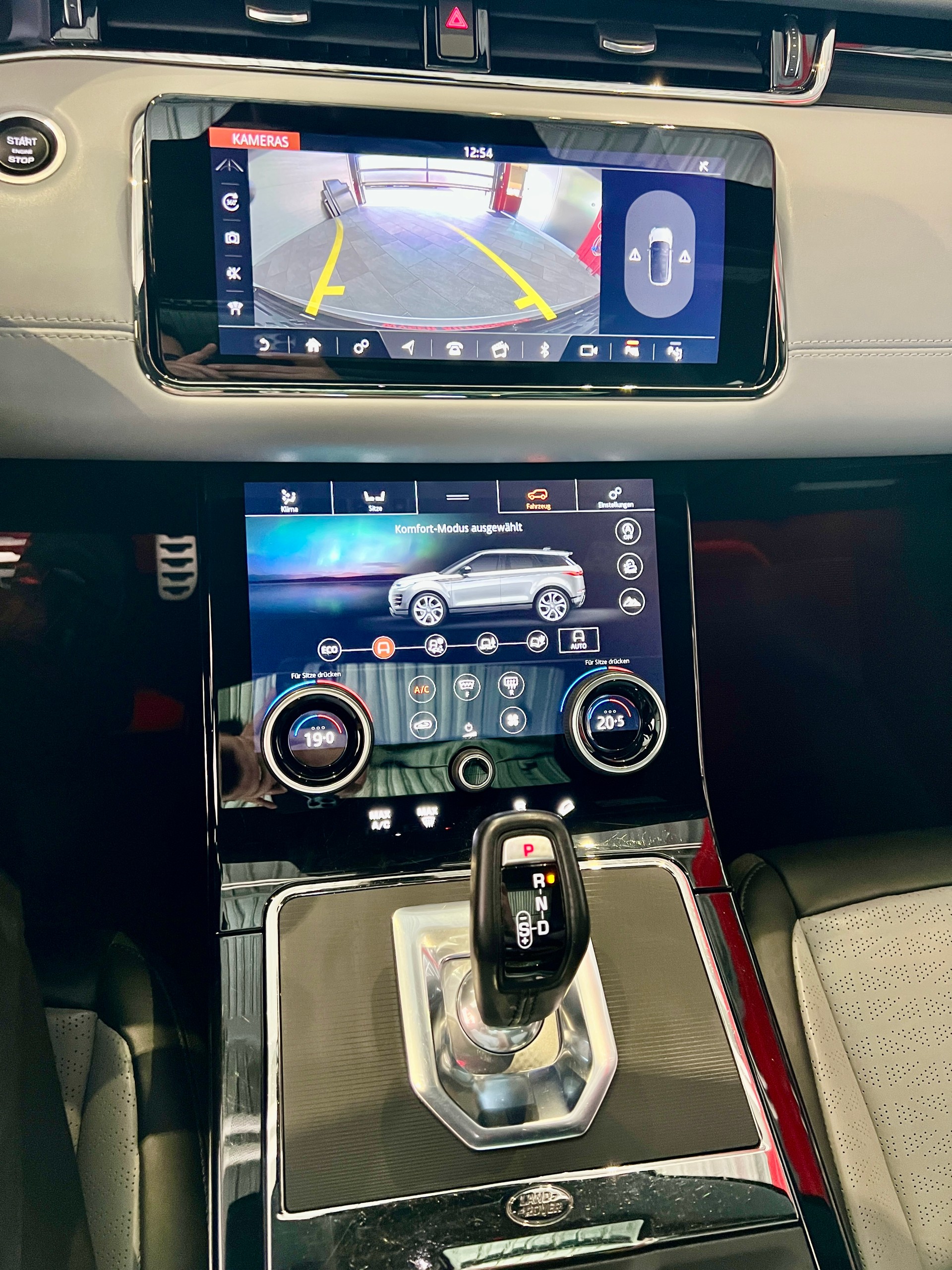LAND ROVER Range Rover Evoque R-Dynamic P 300 HSE AT9-image-23
