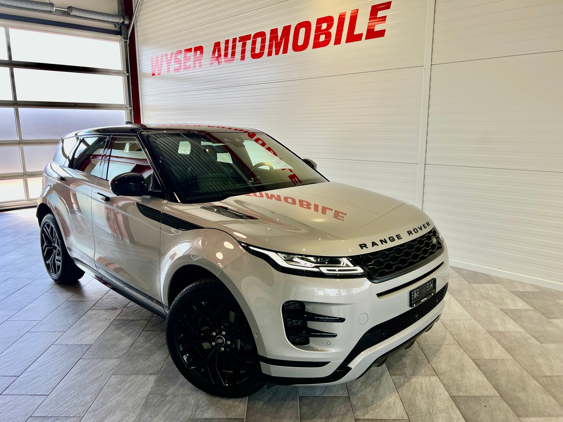 LAND ROVER Range Rover Evoque R-Dynamic P 300 HSE AT9