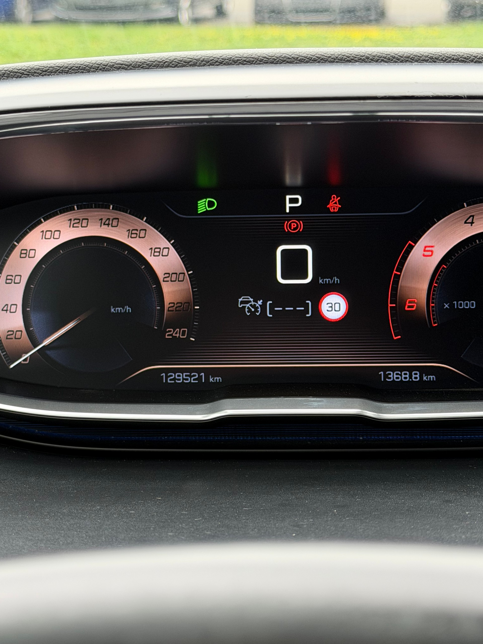 PEUGEOT 3008 2.0 BlueHDi GT EAT-image-11