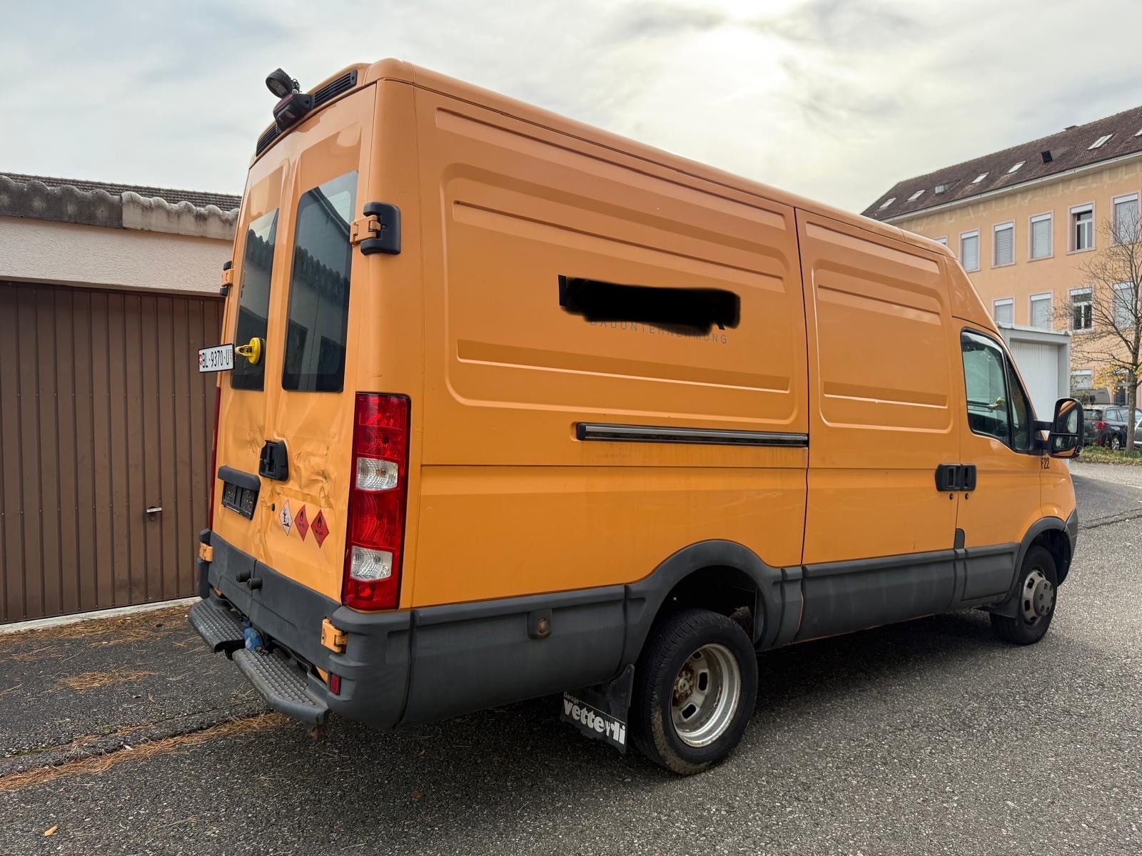 IVECO 50C18V-35-image-2
