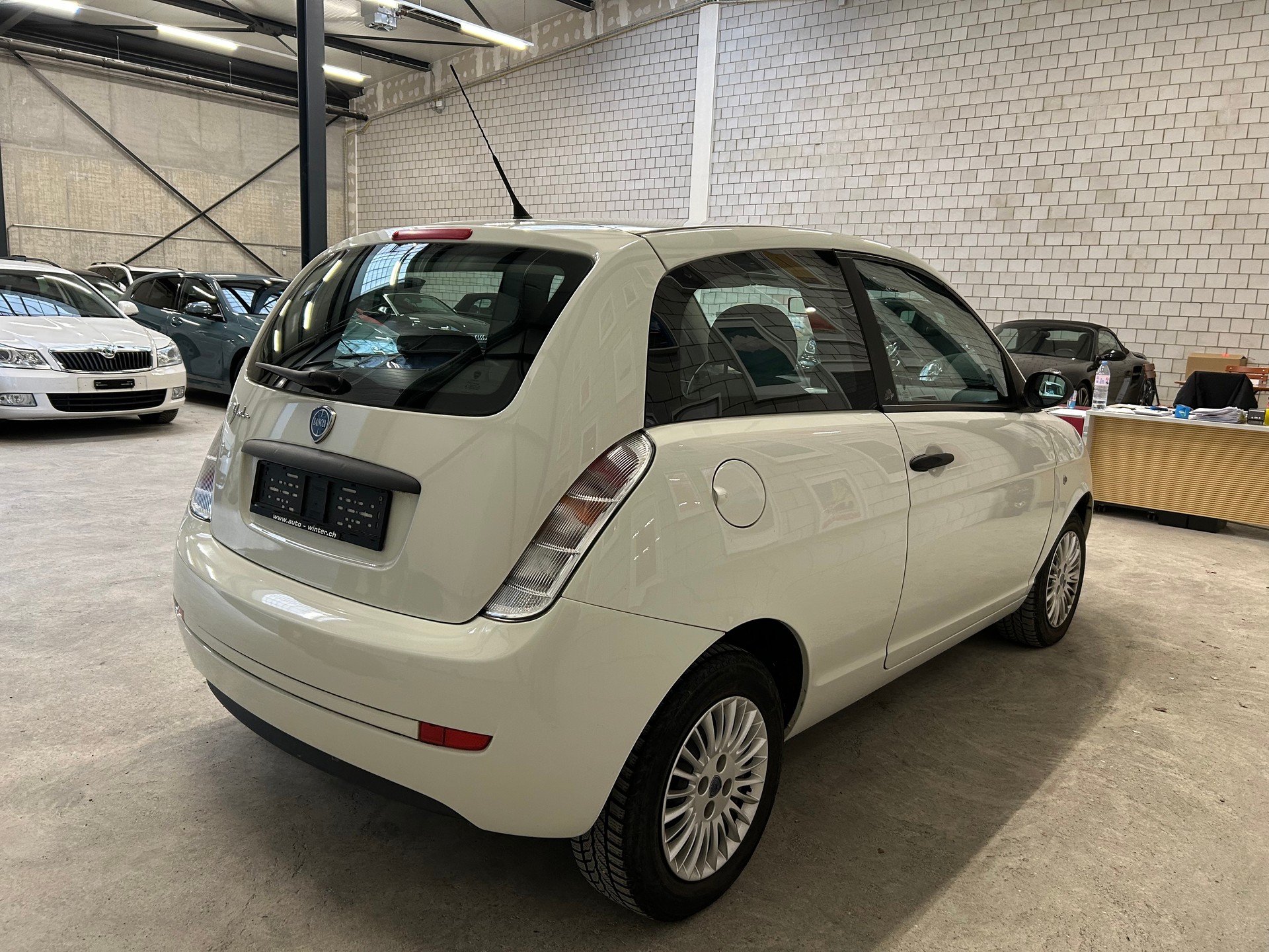 LANCIA YPSILON-image-4
