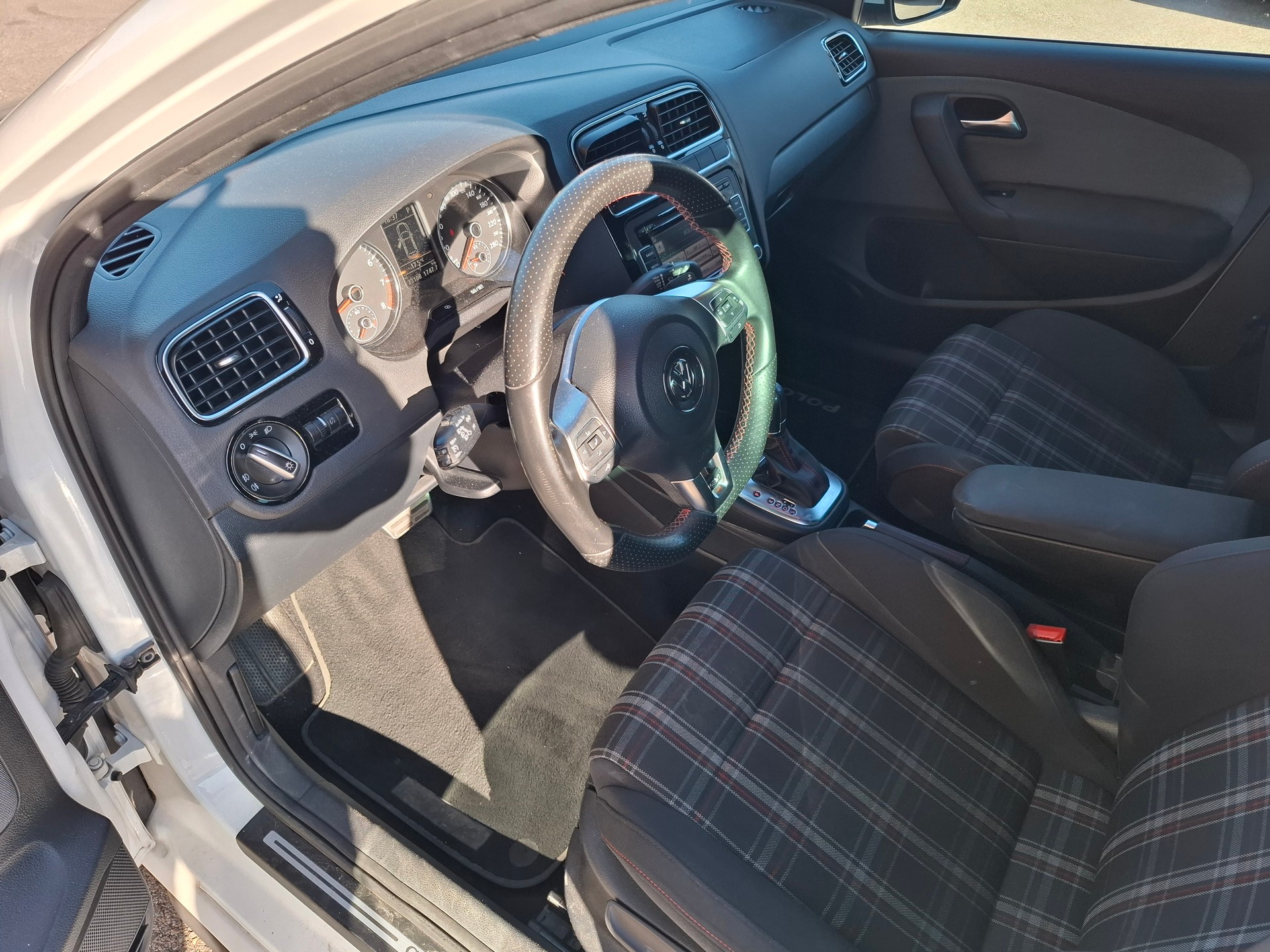 VW Polo 1.4 TSI GTI DSG-image-7